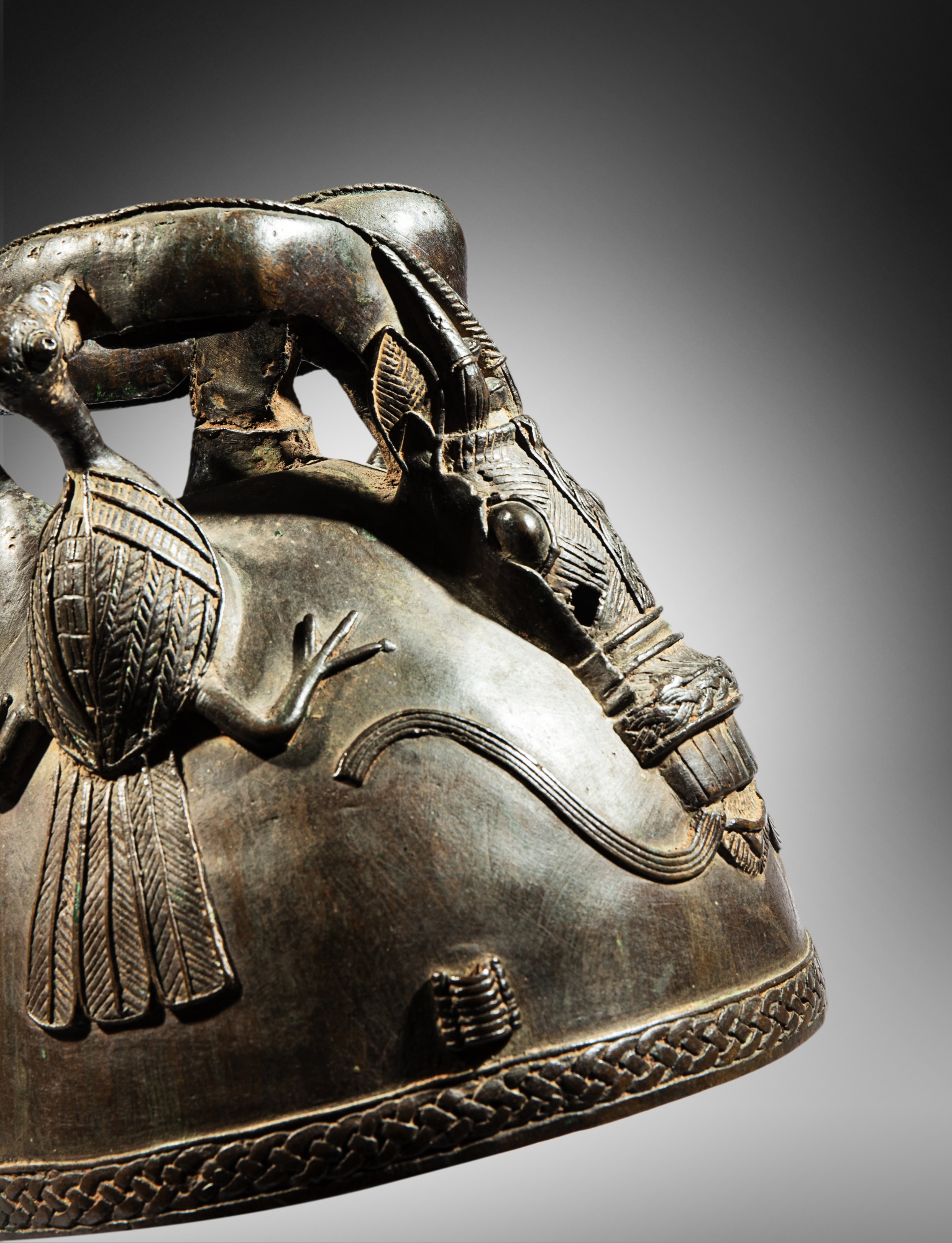 Casque en bronze, Yoruba, Nigéria