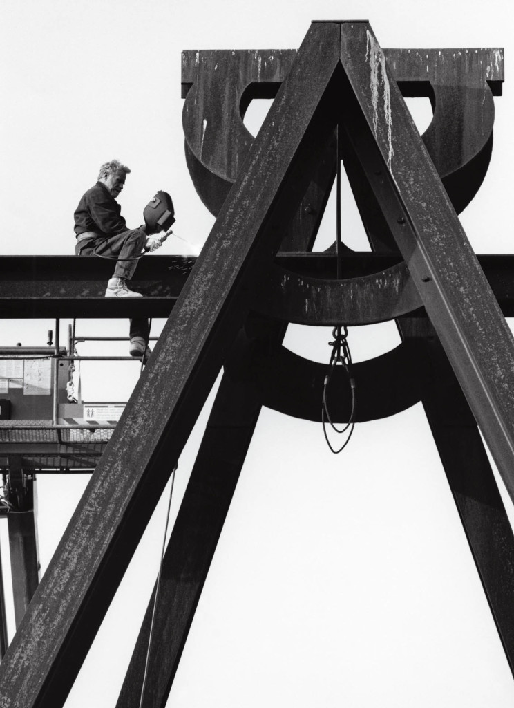 Mark di Suvero