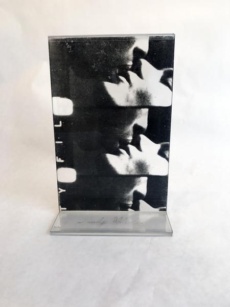 Andy Warhol — The Kiss, II.8