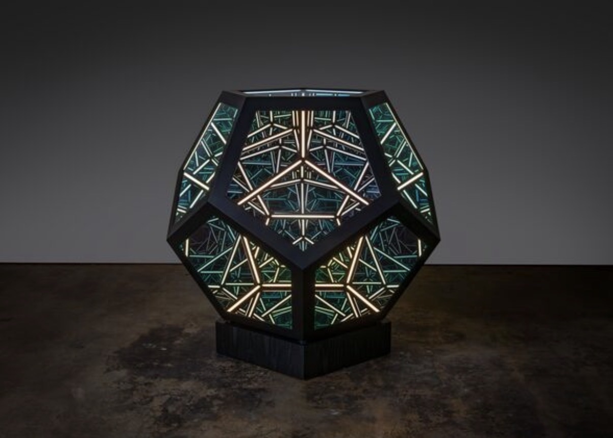 Dodecahedron 40" (Solar Black)