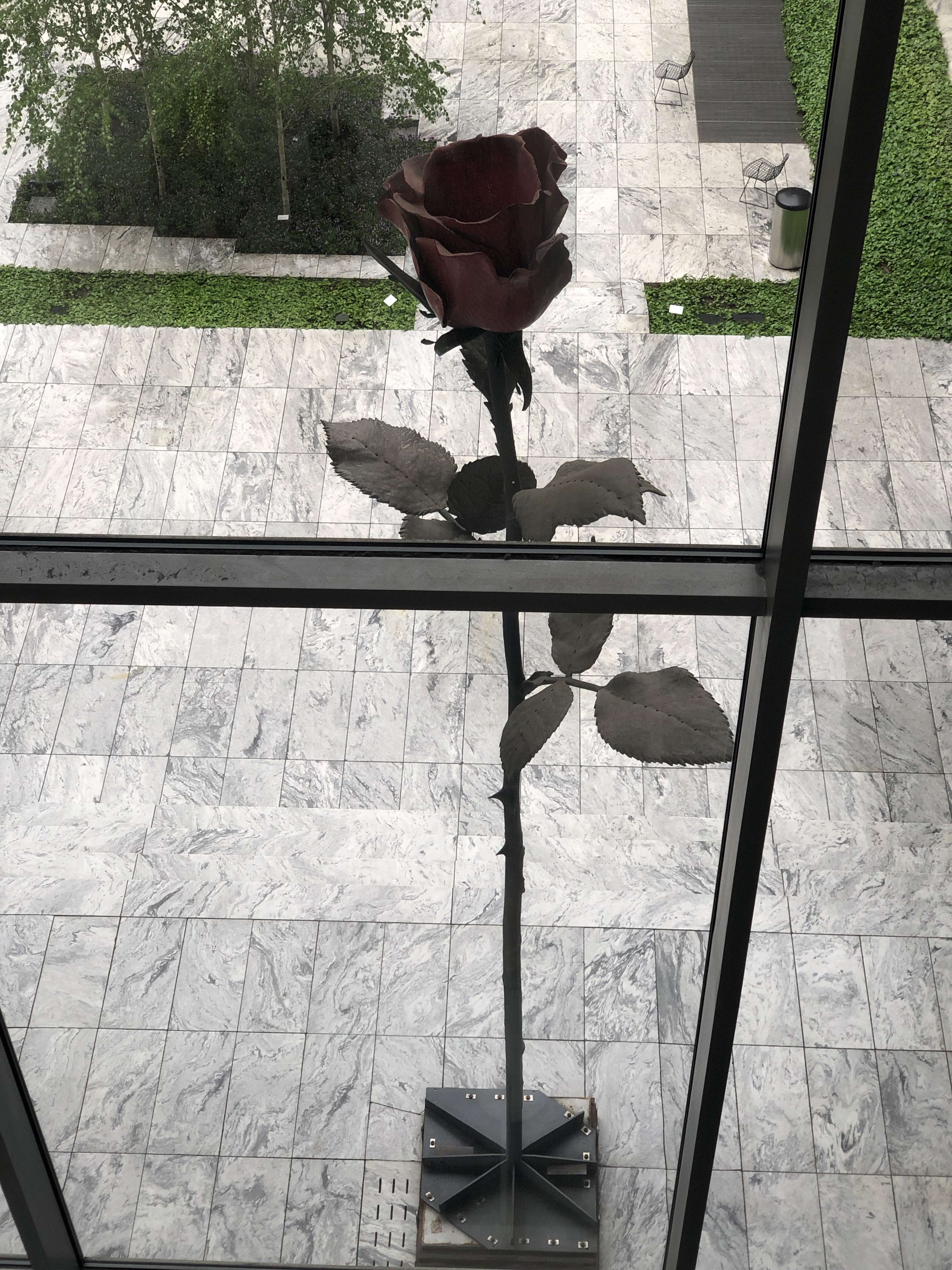 Isa Genzken — Rose II