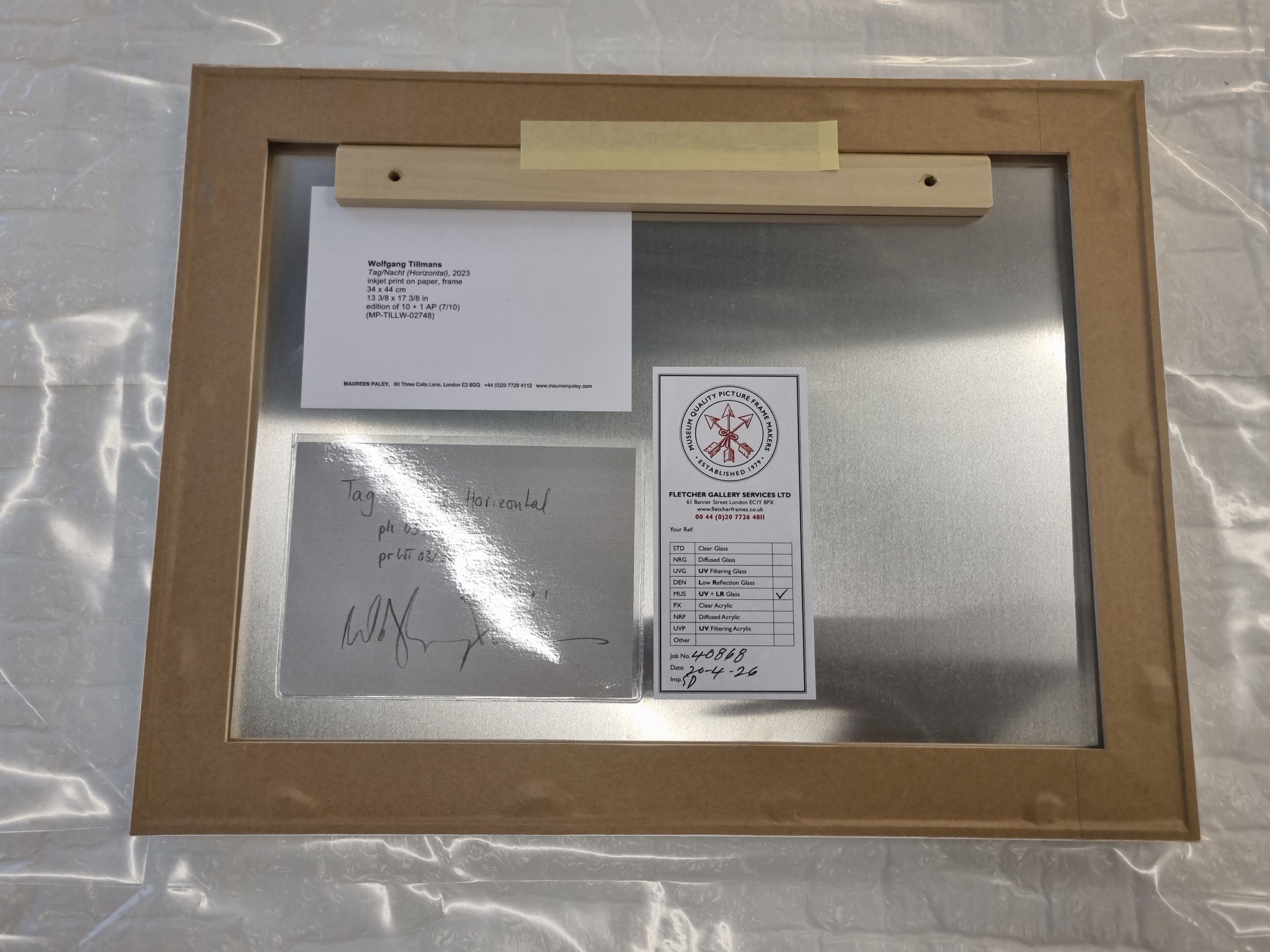 新品未開封 サイン入り Wolfgang Tillmans Ex Libris Wolfgang Tillmans: Tag/Nacht (Horizontal) | The Collection