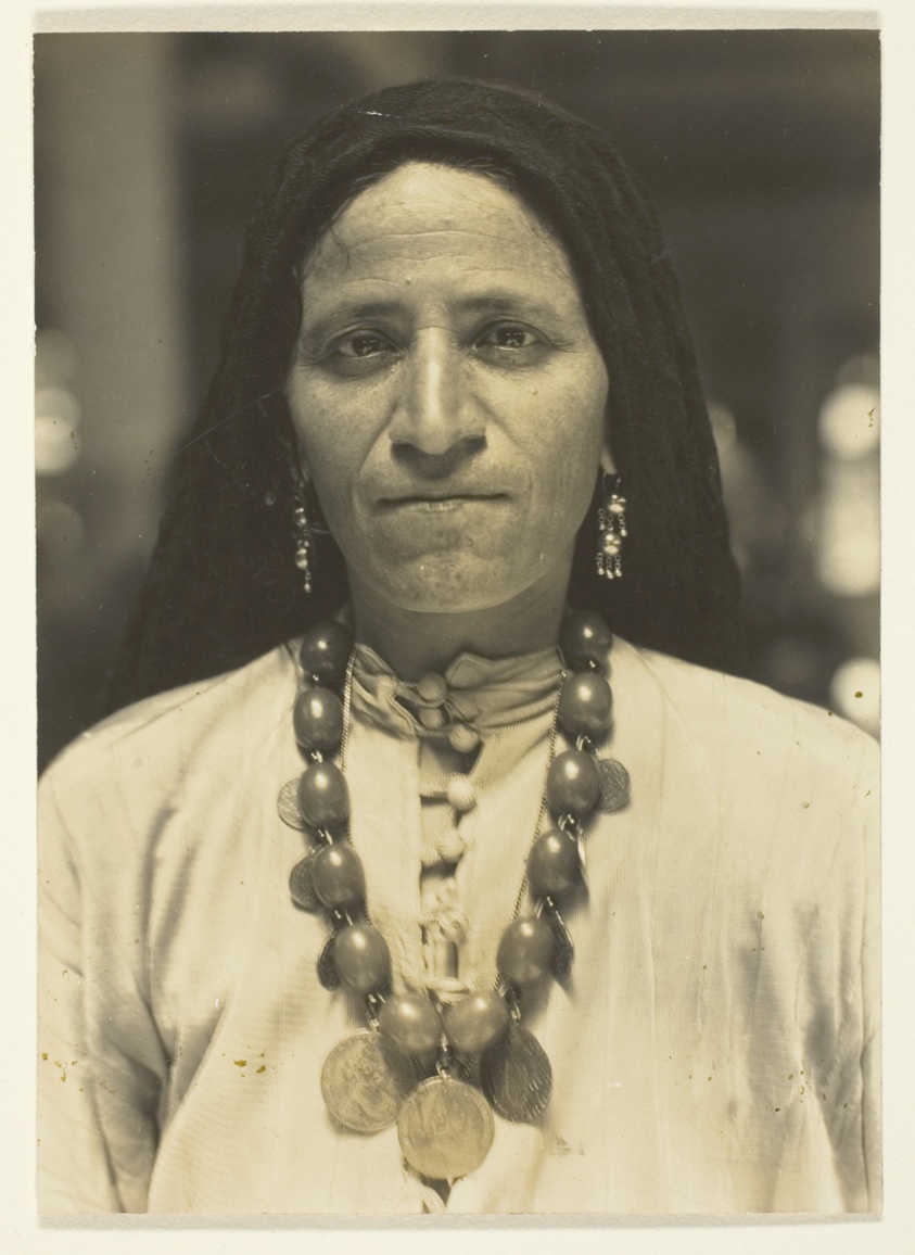 Lewis Wickes Hine — Syrian-Arab, Ellis Island