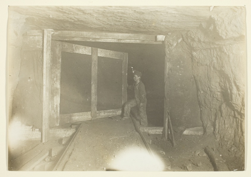 Lewis Wickes Hine — Young Trapper Boy in West Virginia Coal Mine)