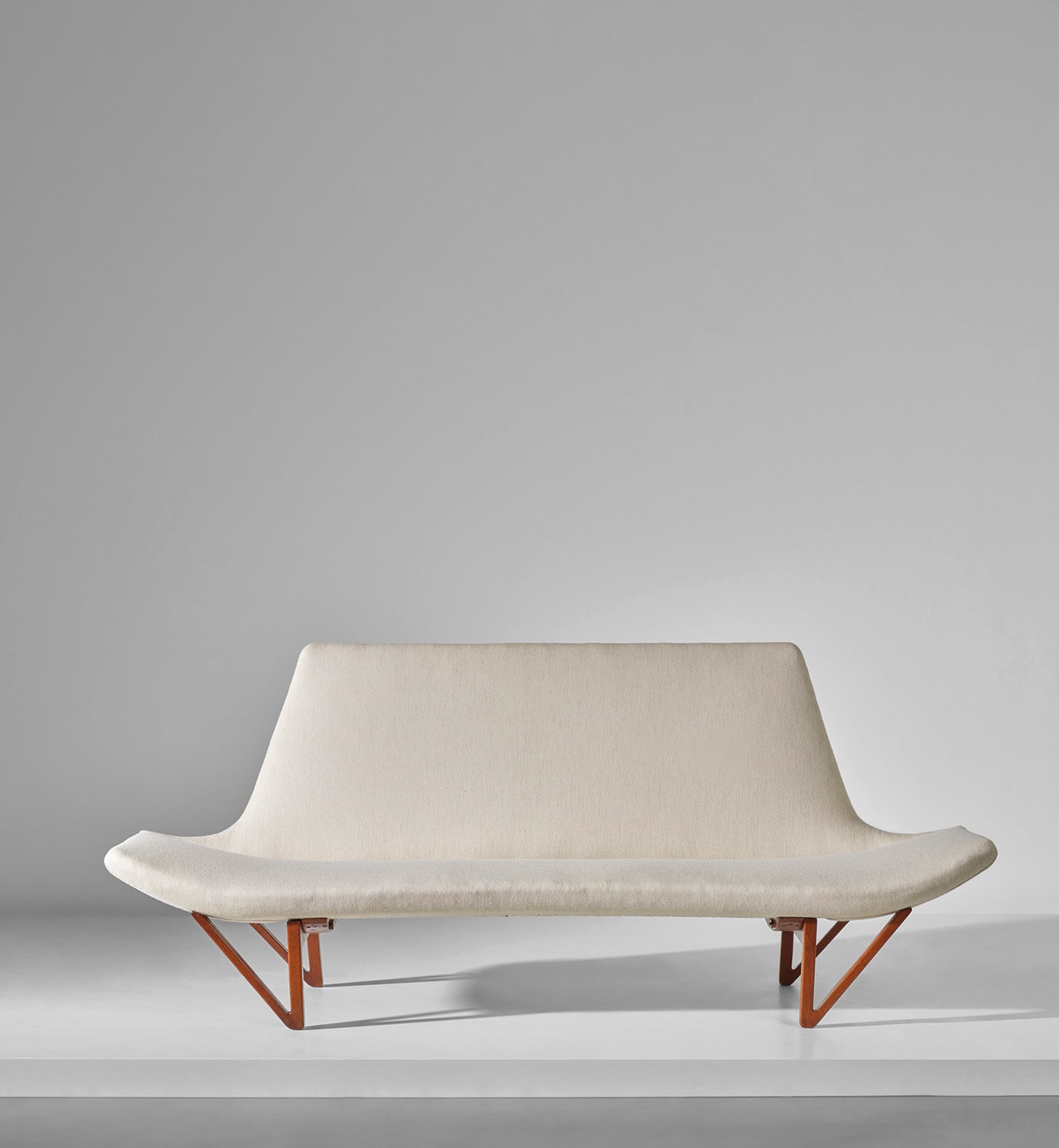 Edvard Kindt-Larsen — Early and rare sofa