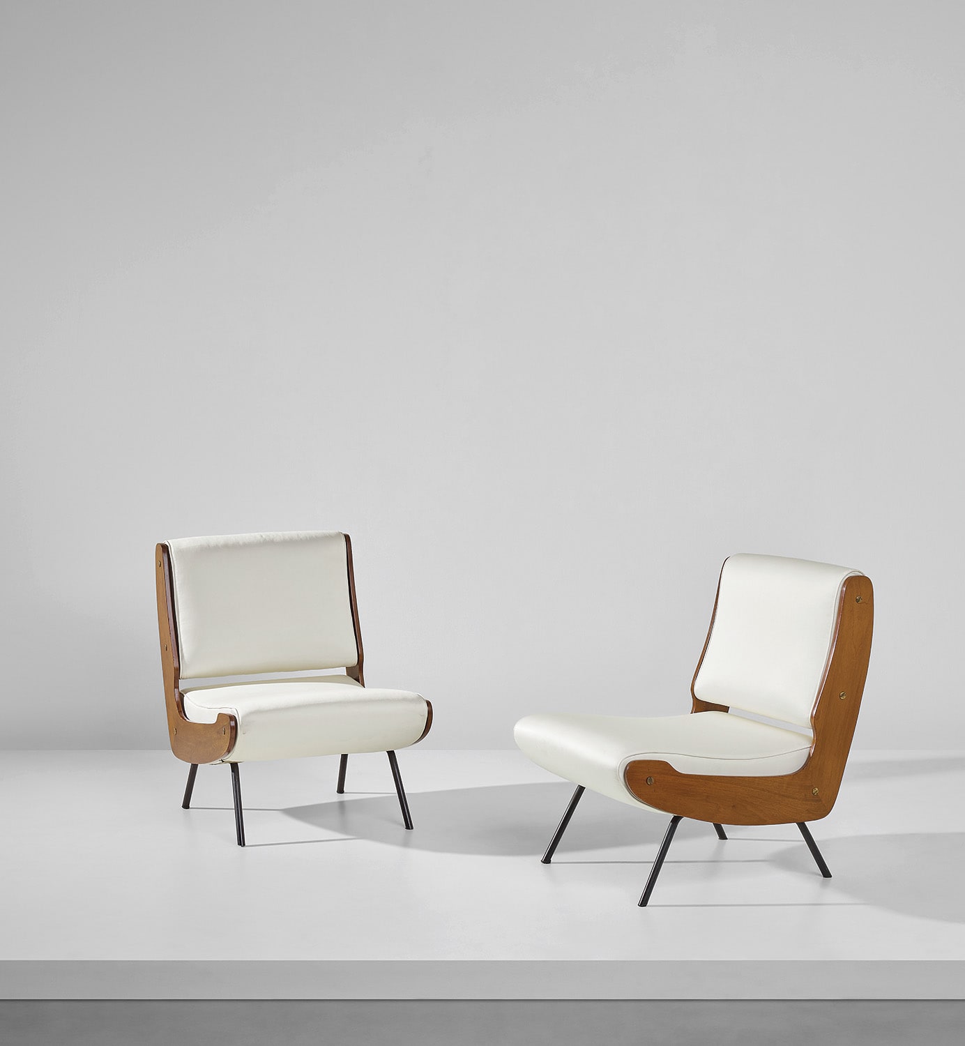 Gianfranco Frattini — Pair of lounge chairs