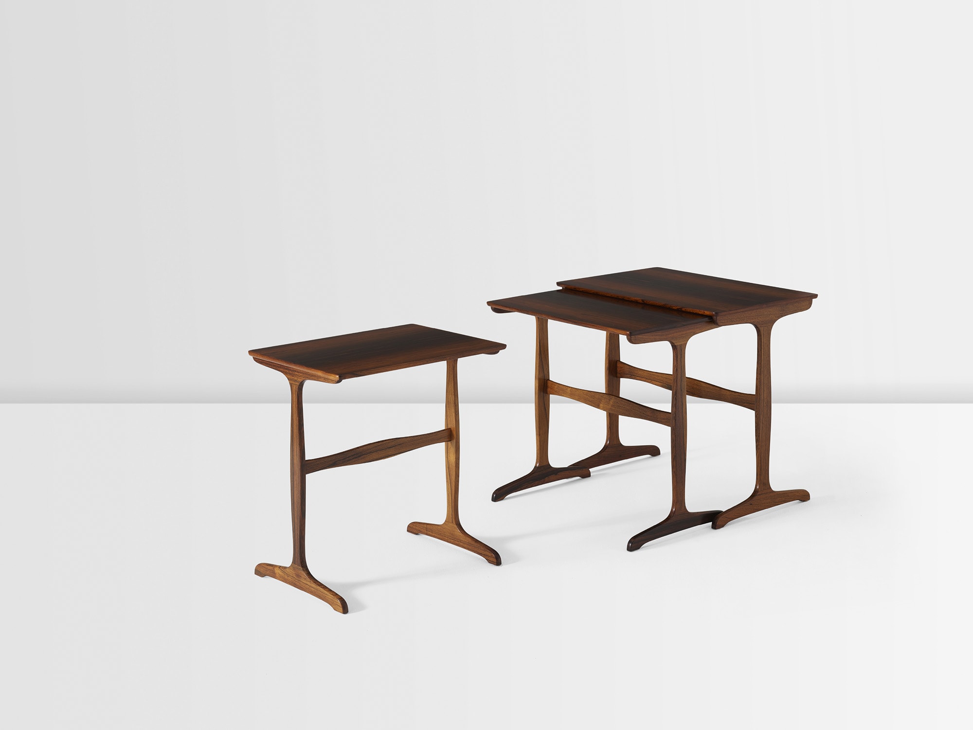 Ole Wanscher — Set of three nesting tables