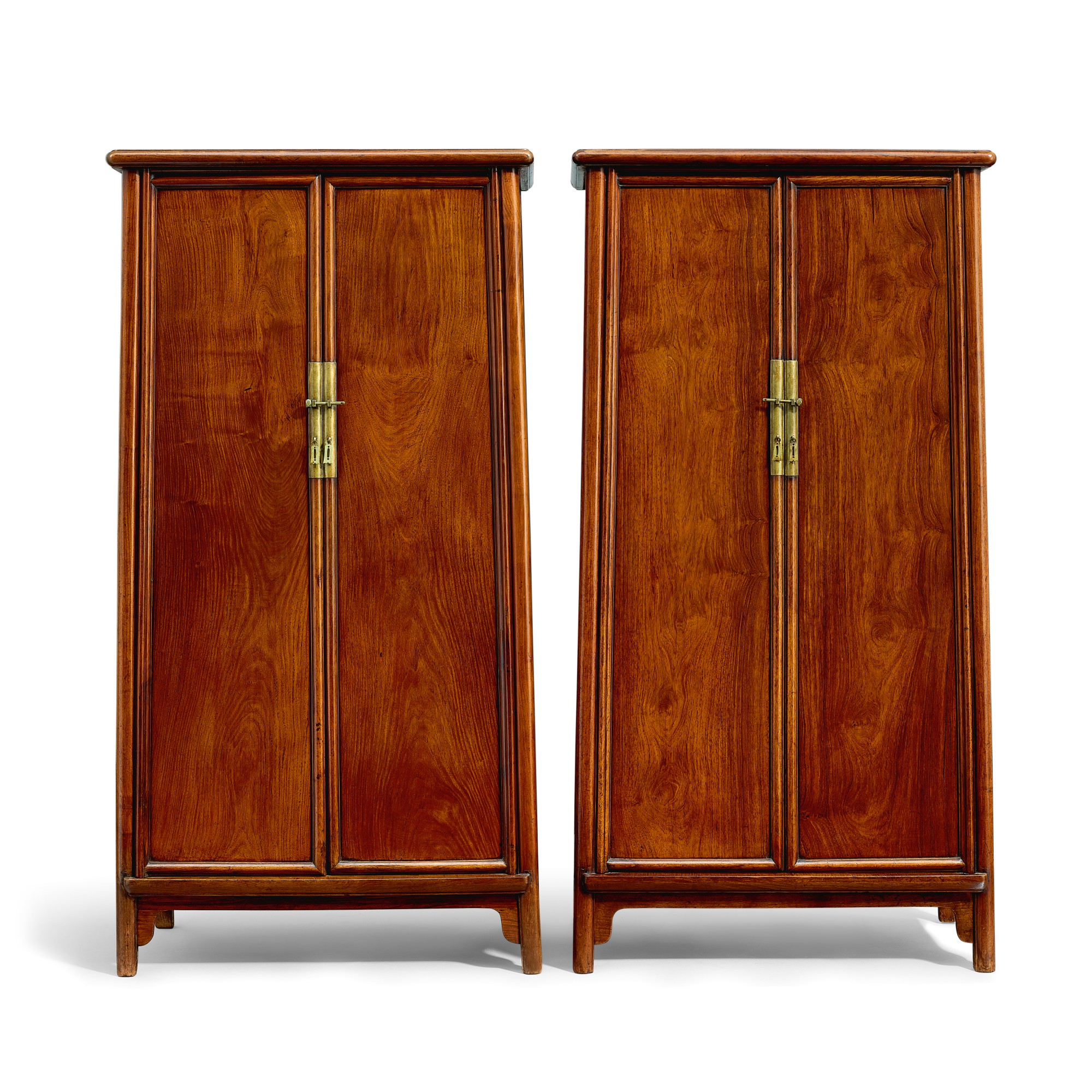 Unknown — 明末至清初 黃花梨圓角櫃成對