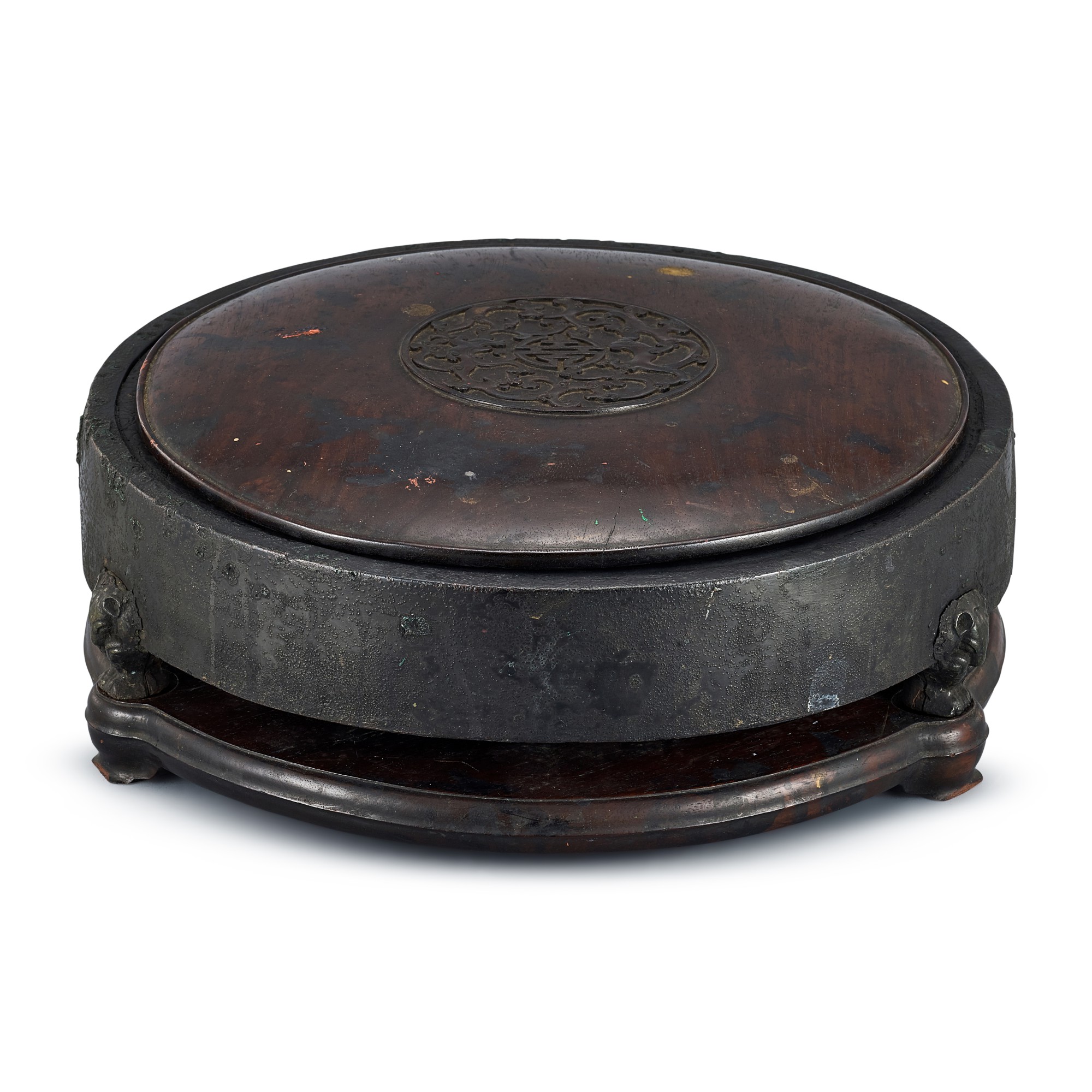 A large carved duan inkstone — 清 端石行龍太極紋大硯