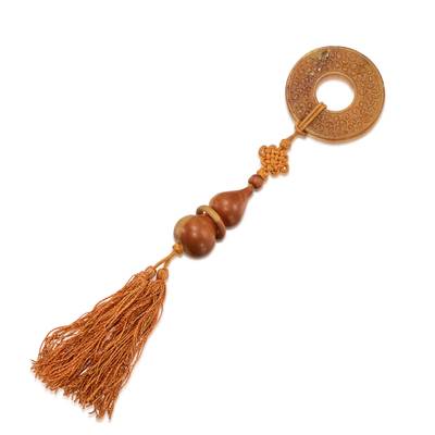 A jade disc, huan, Han dynasty or later 漢或以後  臥蠶紋玉環