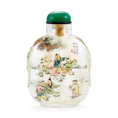 An inside-painted glass snuff bottle,