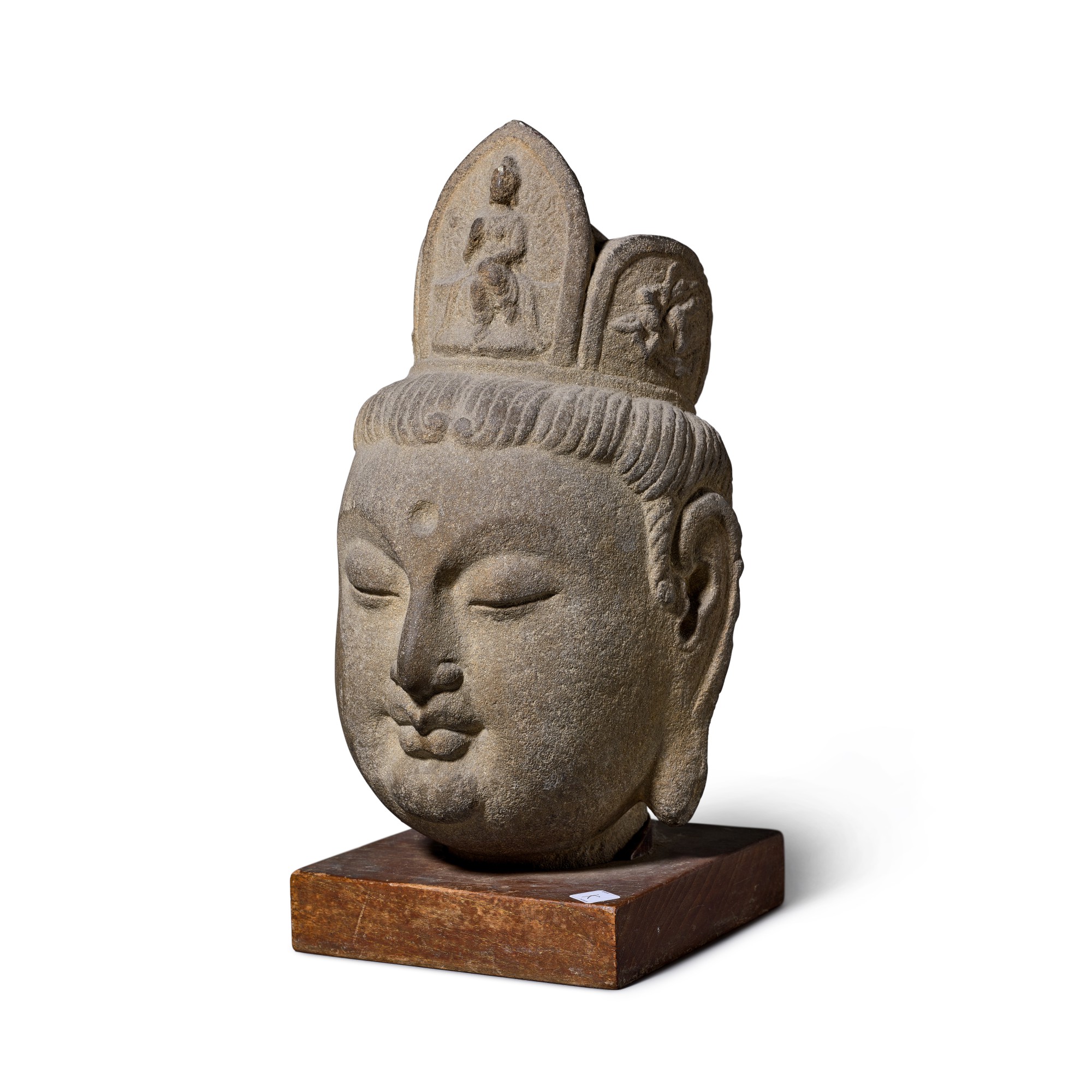 A stone head of a bodhisattva — A stone head of a bodhisattva 石雕菩薩首像