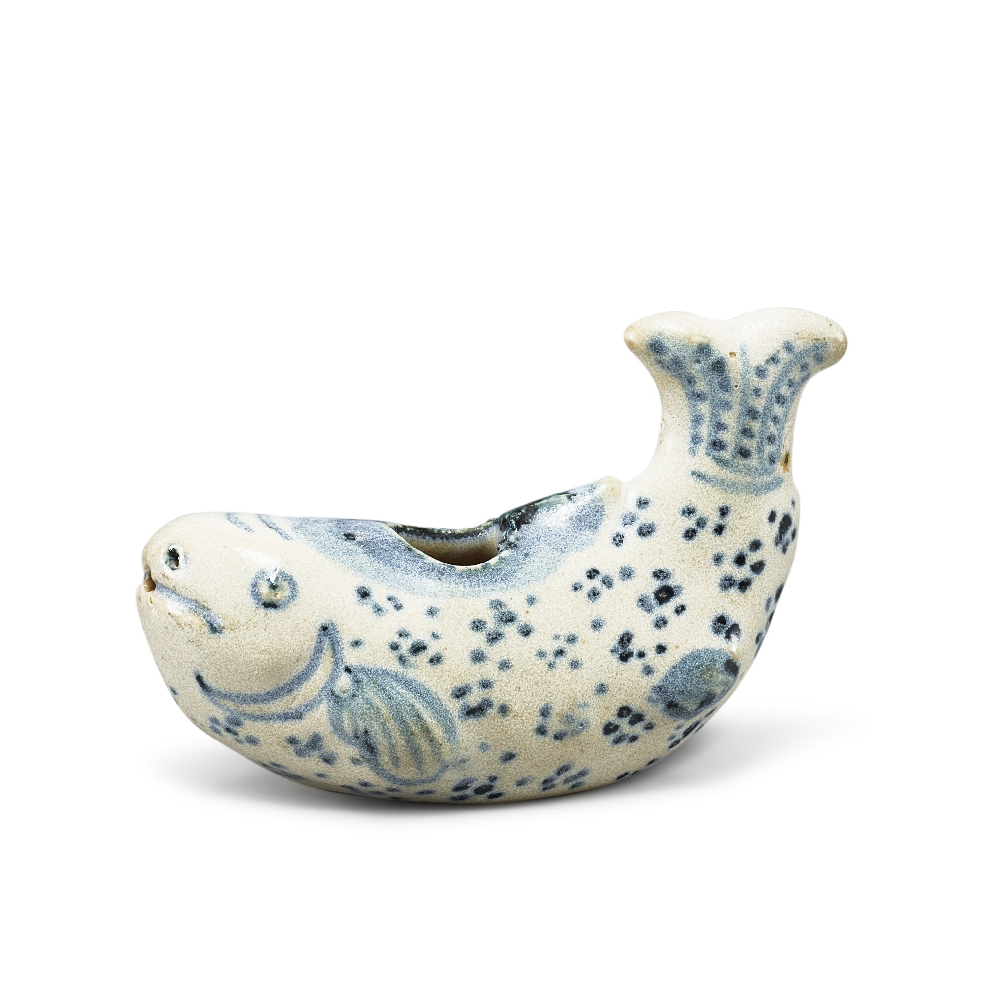 Unknown (Historical) — A rare blue and white 'fish' water dropper, Vietnam, 15th century 十五世紀 安南 青花魚式水滴