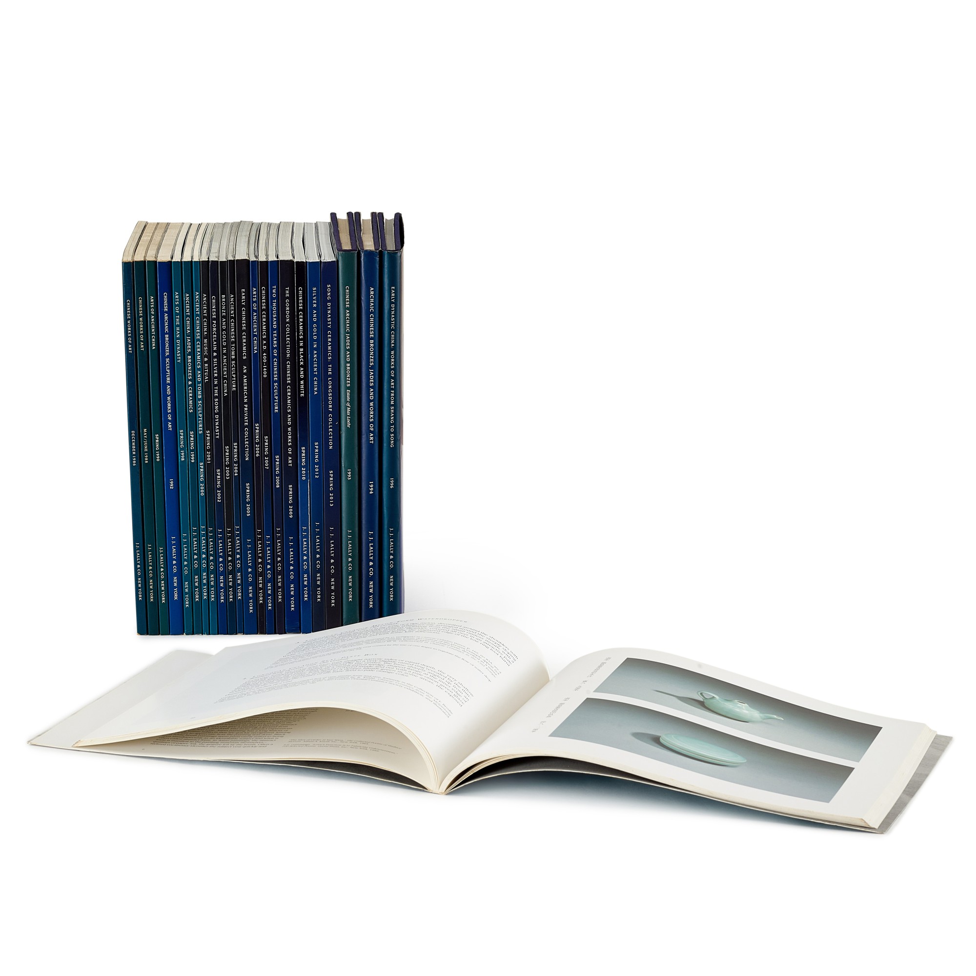 Unknown — A collection of J. J. Lally & Co. catalogues on Chinese art 古董商藍理捷圖錄一組約23冊