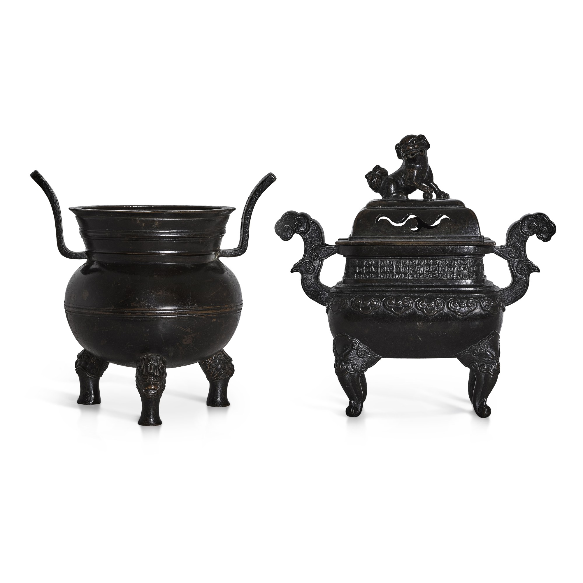 Two bronze incense burners and a bronze lion-finial cover, — Two bronze incense burners and a bronze lion-finial cover, Ming dynasty 明 銅朝天耳鼎式爐、銅方鼎 《薇溪山房》款 及 銅獅鈕蓋