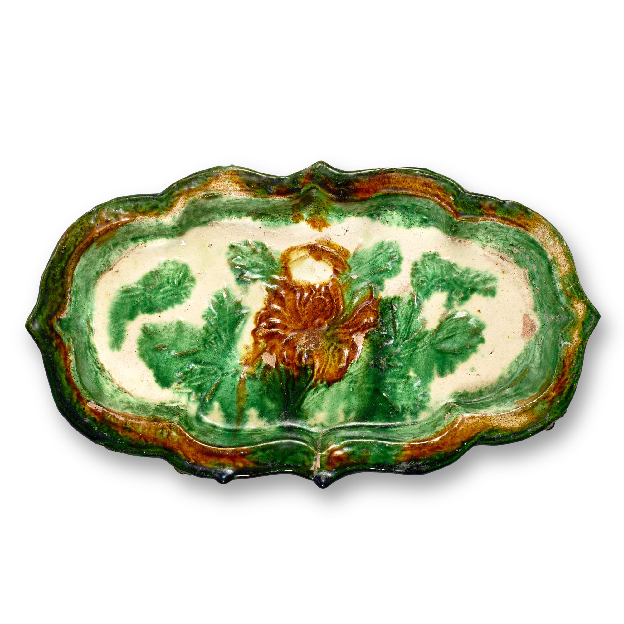 A sancai quatrafoil dish, — A sancai quatrafoil dish, Liao dynasty 遼 三彩海棠式盤