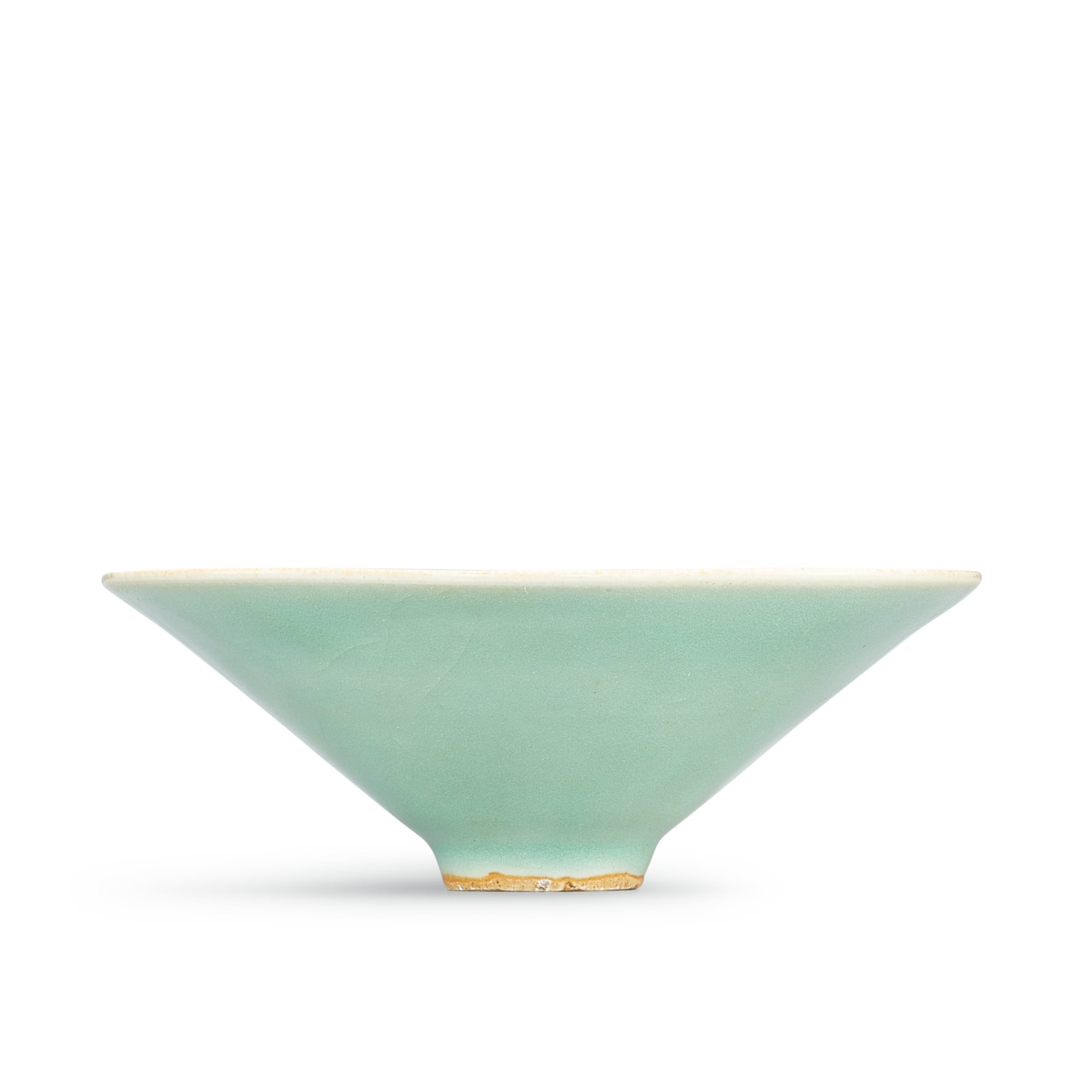 A Longquan celadon conical bowl, — A Longquan celadon conical bowl, Southern Song dynasty 南宋 龍泉青釉笠式盌