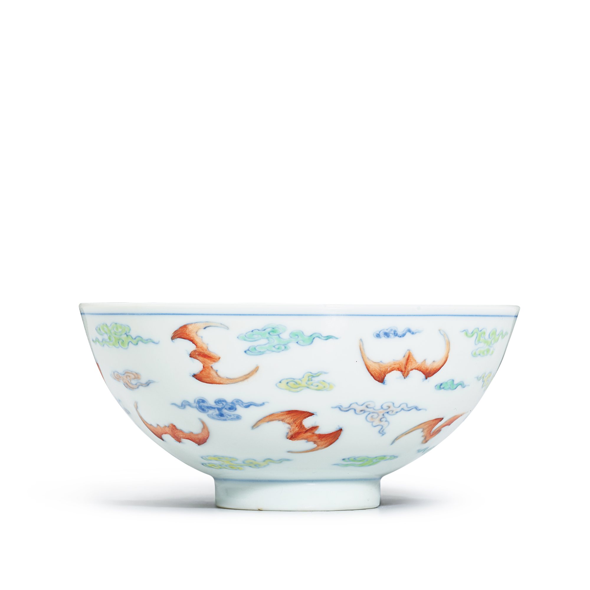 A doucai 'bat and cloud' cup, — A doucai 'bat and cloud' cup, Mark and period of Yongzheng 清雍正 鬪彩加粉彩鴻福齊天小盃 《大清雍正年製》款