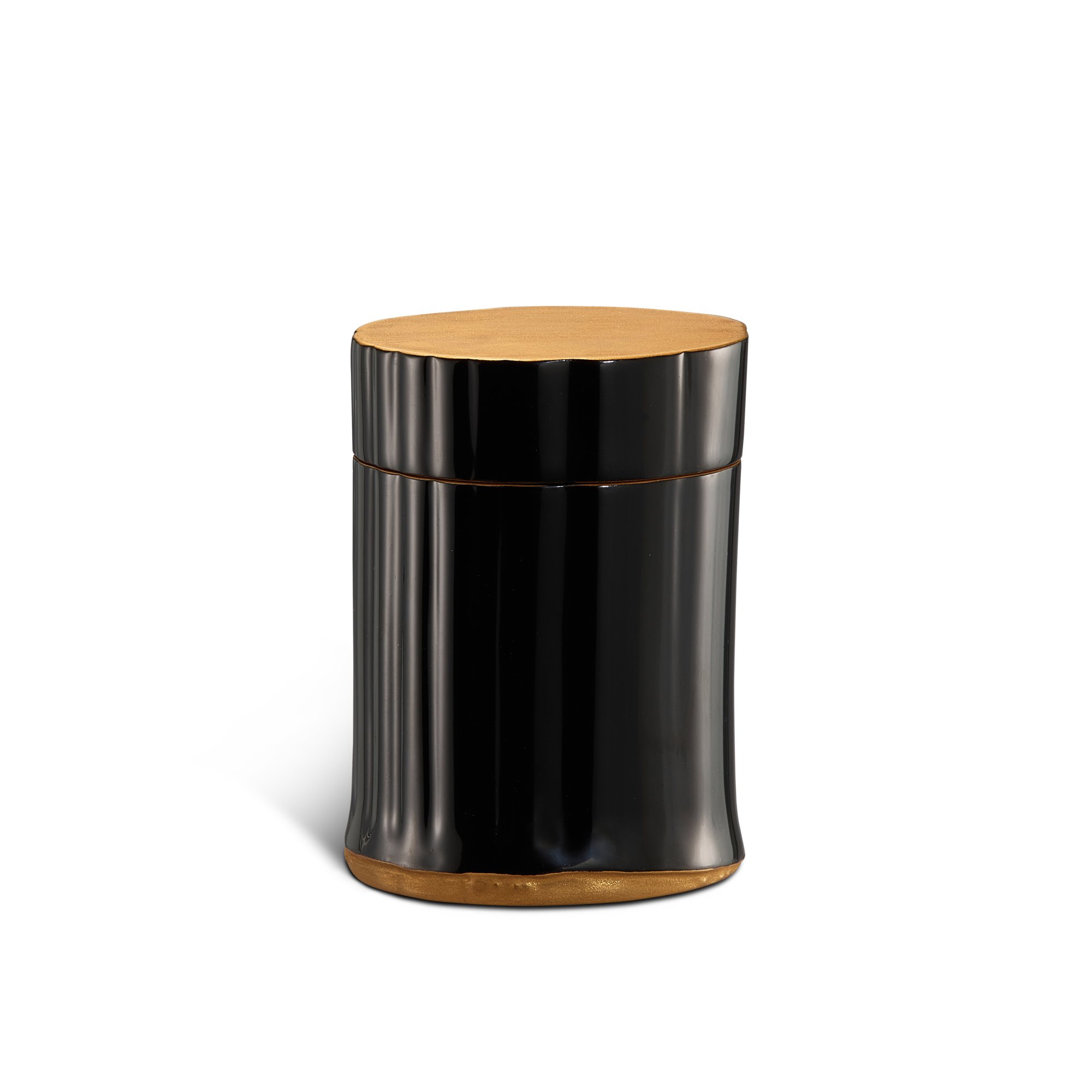 Ikeda Iwao (b. 1940), A black lacquered gold-painted bamboo tea caddy, chaki 池田巌 （1940年生） 黑漆金彩竹茶罐