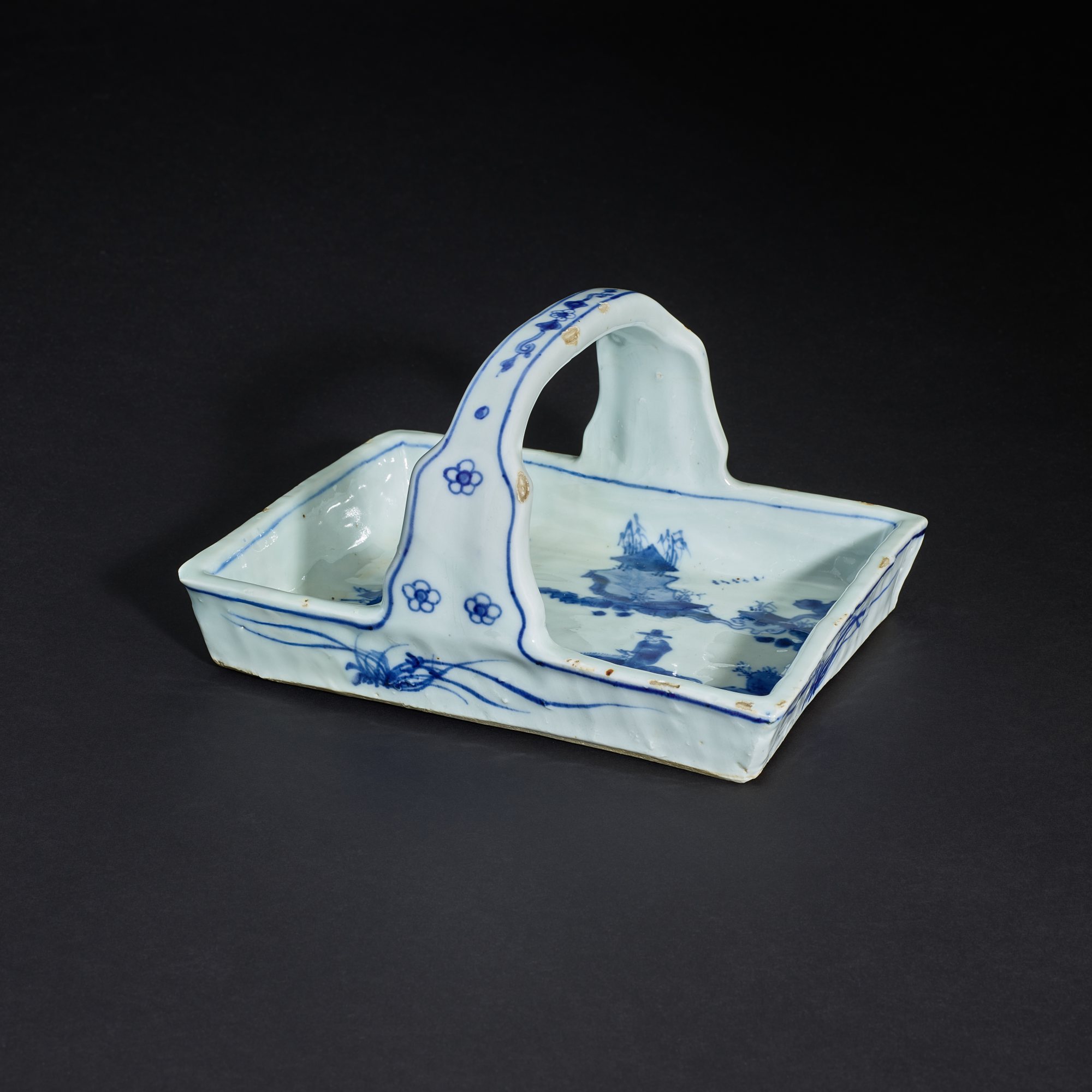 Unknown — A rare ko-sometsuke blue and white handled tray, 17th century 十七世紀 青花人物故事圖提籃形盤