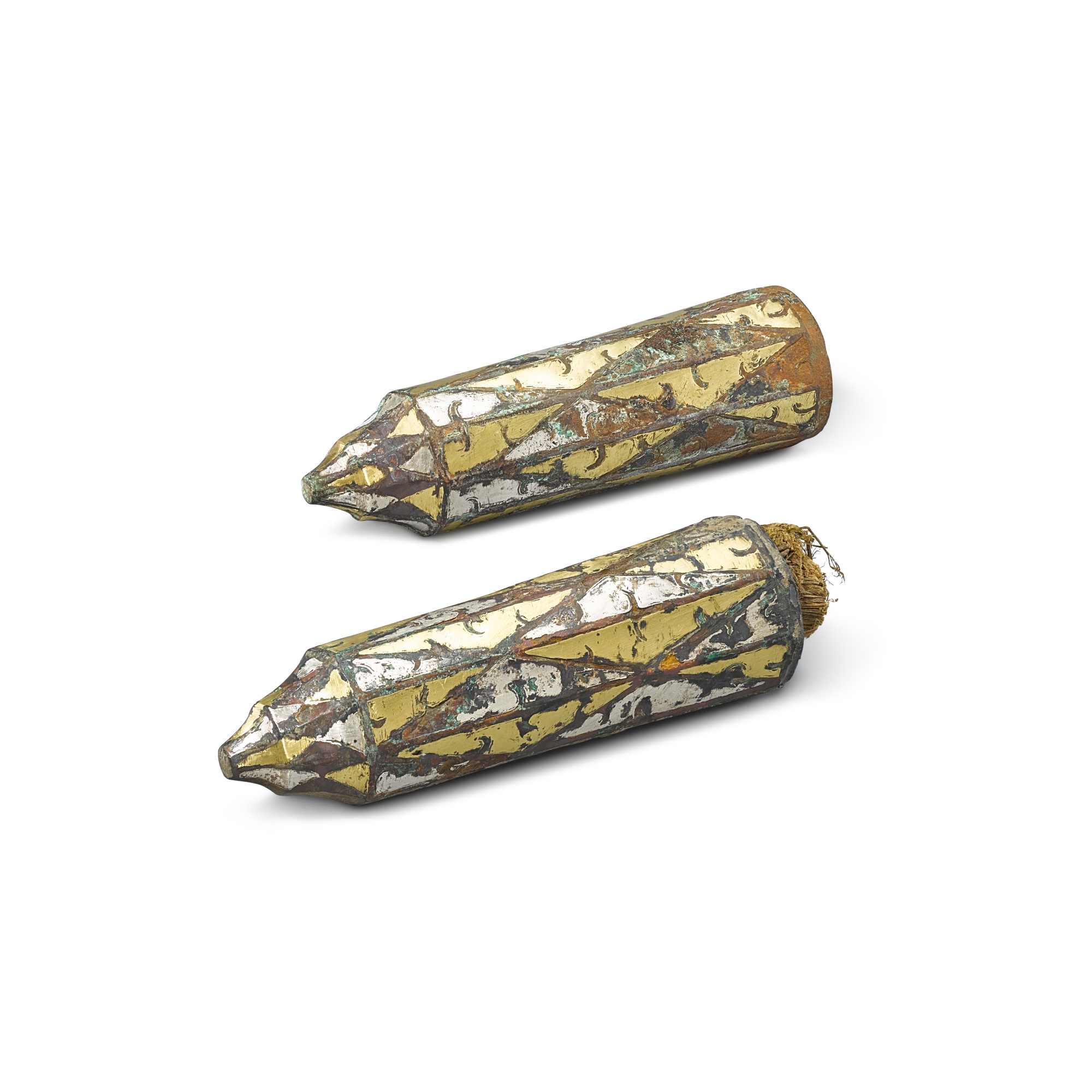 Two rare gold and silver-inlaid bronze chariot fittings, — Two rare gold and silver-inlaid bronze chariot fittings, Eastern Zhou dynasty, Warring States period 東周戰國時期　銅錯金銀車馬飾兩件