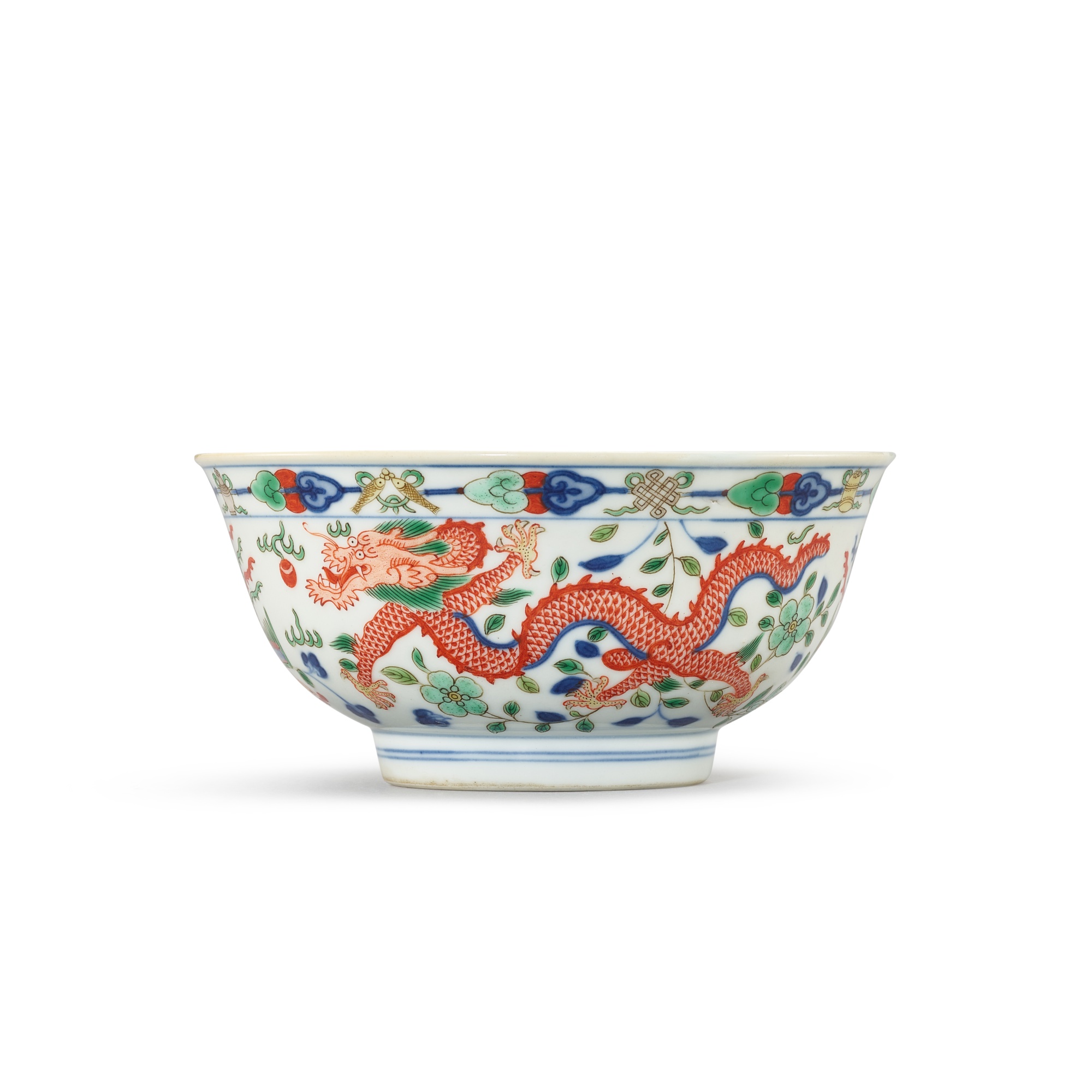 A wucai 'dragon and phoenix' bowl, — A wucai 'dragon and phoenix' bowl, Seal mark and period of Daoguang 清道光 五彩龍鳳呈祥紋盌 《大清道光年製》款