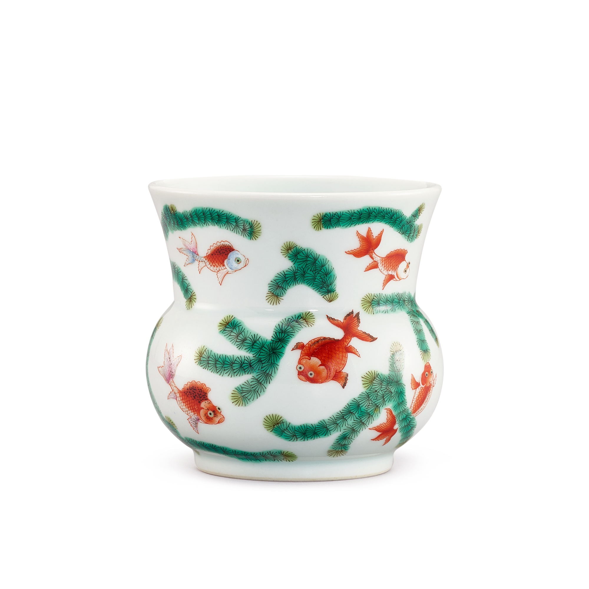 A famille-rose ‘goldfish’ zhadou, — A famille-rose ‘goldfish’ zhadou, Seal mark and period of Daoguang 清道光 粉彩金魚水草紋渣斗 《大清道光年製》款