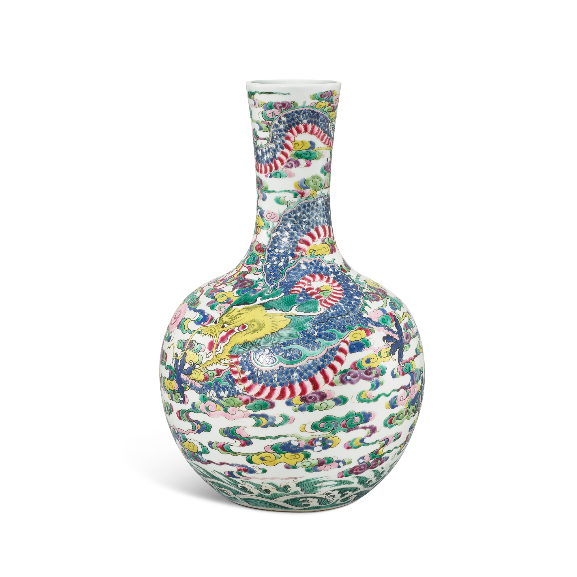 Unknown (Historical) — A rare and superb rose-verte ‘dragon’ vase, tianqiuping, Qing dynasty, Kangxi period 清康熙 五彩加粉彩雲龍戲珠紋天球瓶