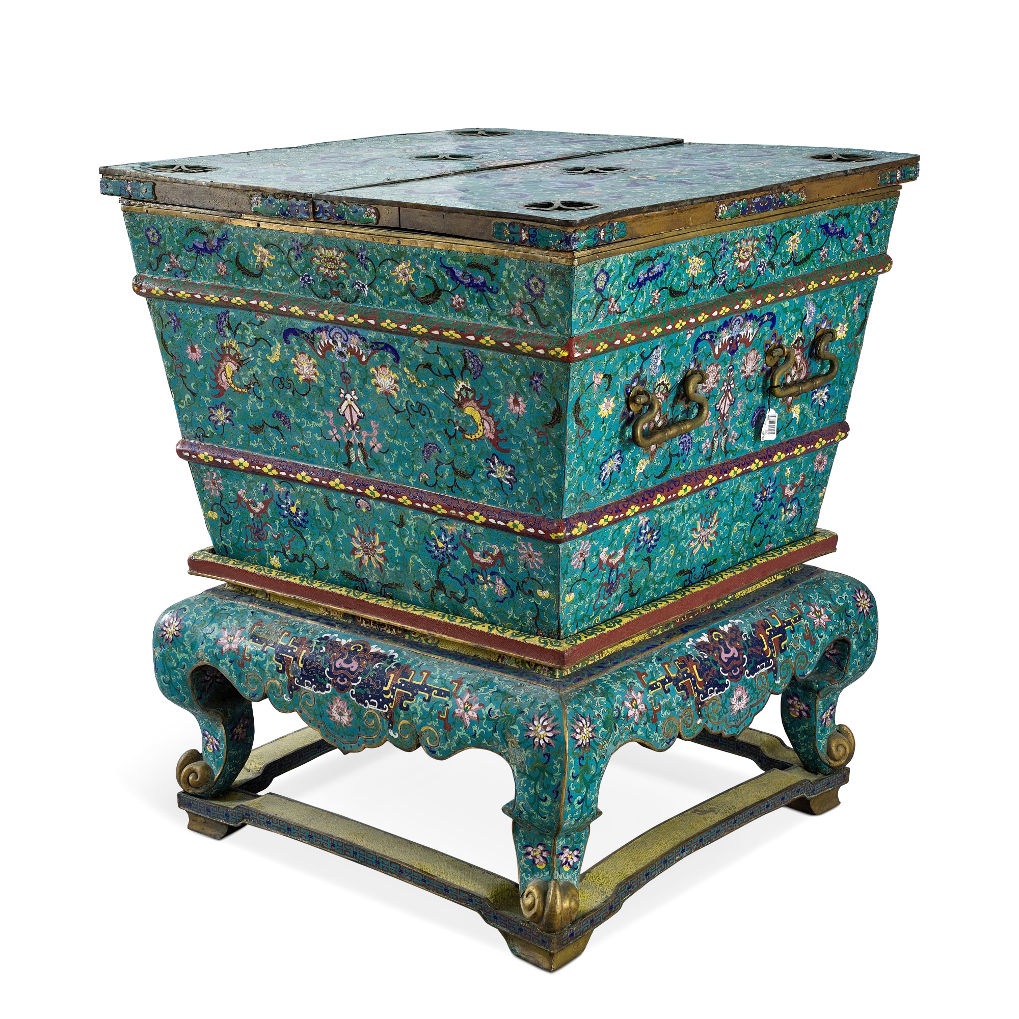 A large cloisonne ice chest and stand — A large cloisonne ice chest and stand Qing dynasty, 19th century 清十九世紀 掐絲琺瑯蓮花紋冰箱