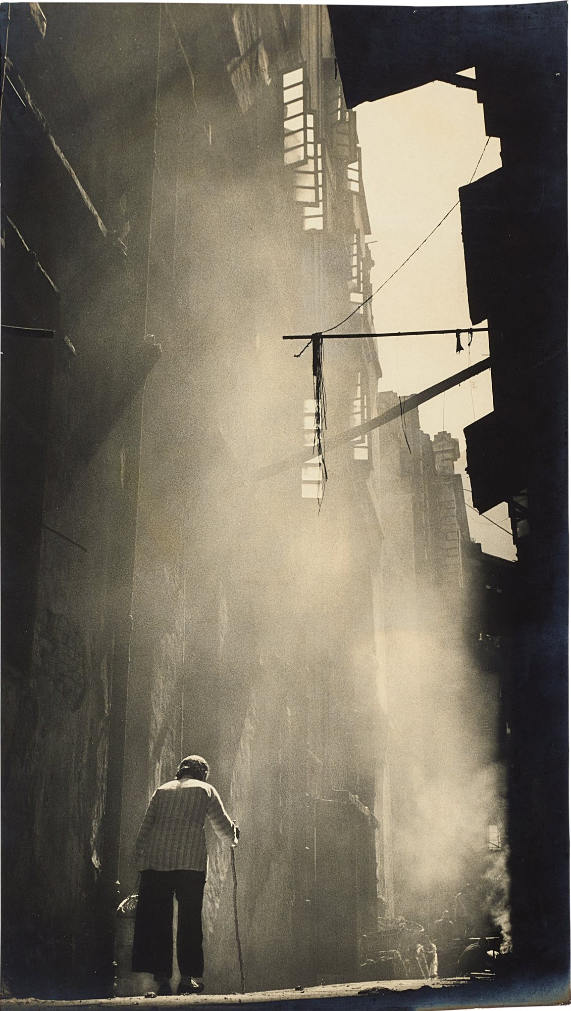 Fan Ho — Back Alley 後巷