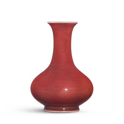 A copper-red glazed bottle vase, Seal mark and period of Qianlong 清乾隆　紅釉荸薺瓶 《大清乾隆年製》款