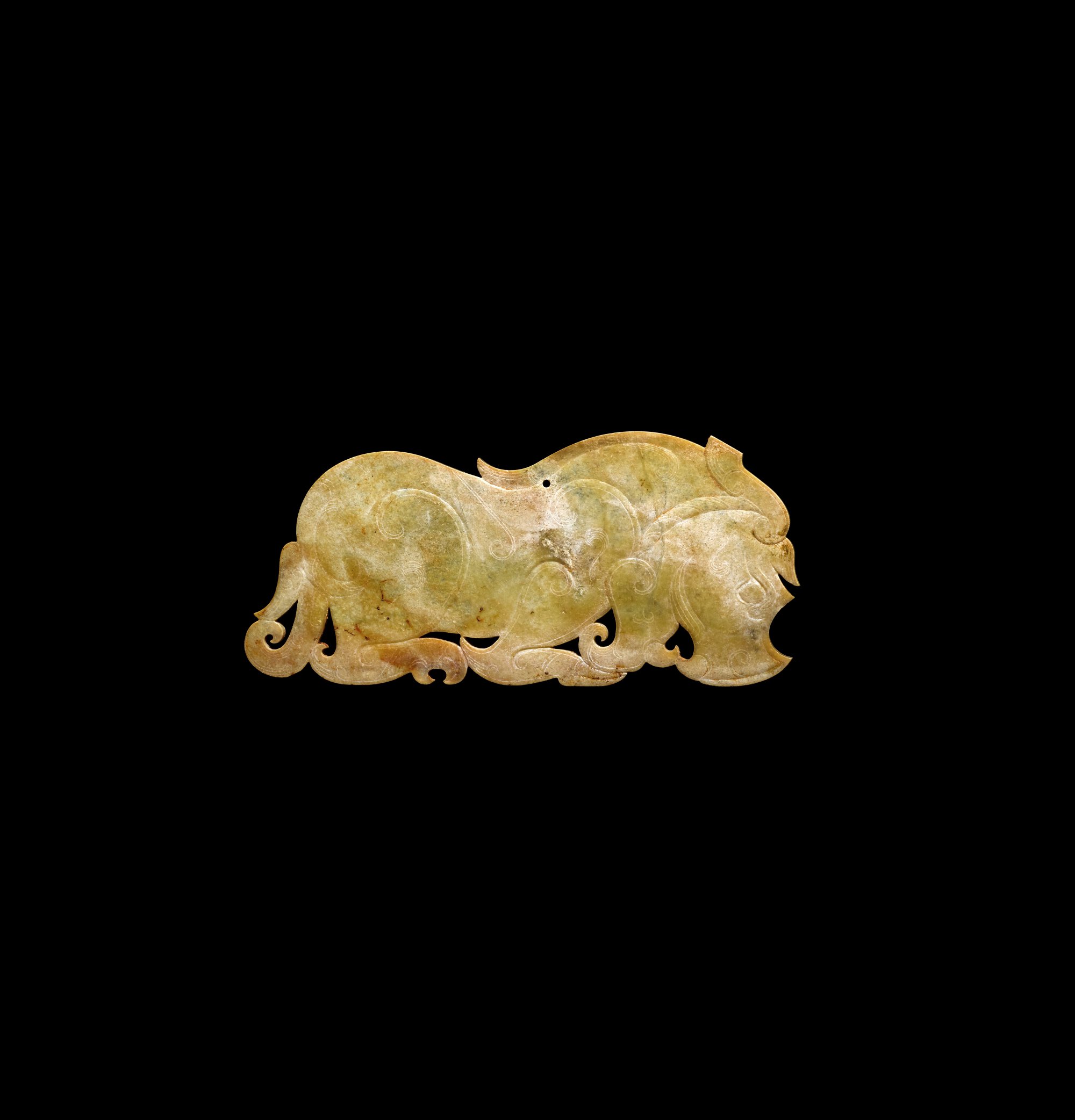 A jade animal-shaped plaque, — 東周末至西漢公元前三至二世紀 玉瑞獸珮飾