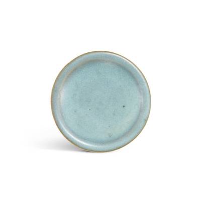 A small Junyao blue-glazed dish, Jin dynasty 金 鈞窰天藍釉小盤