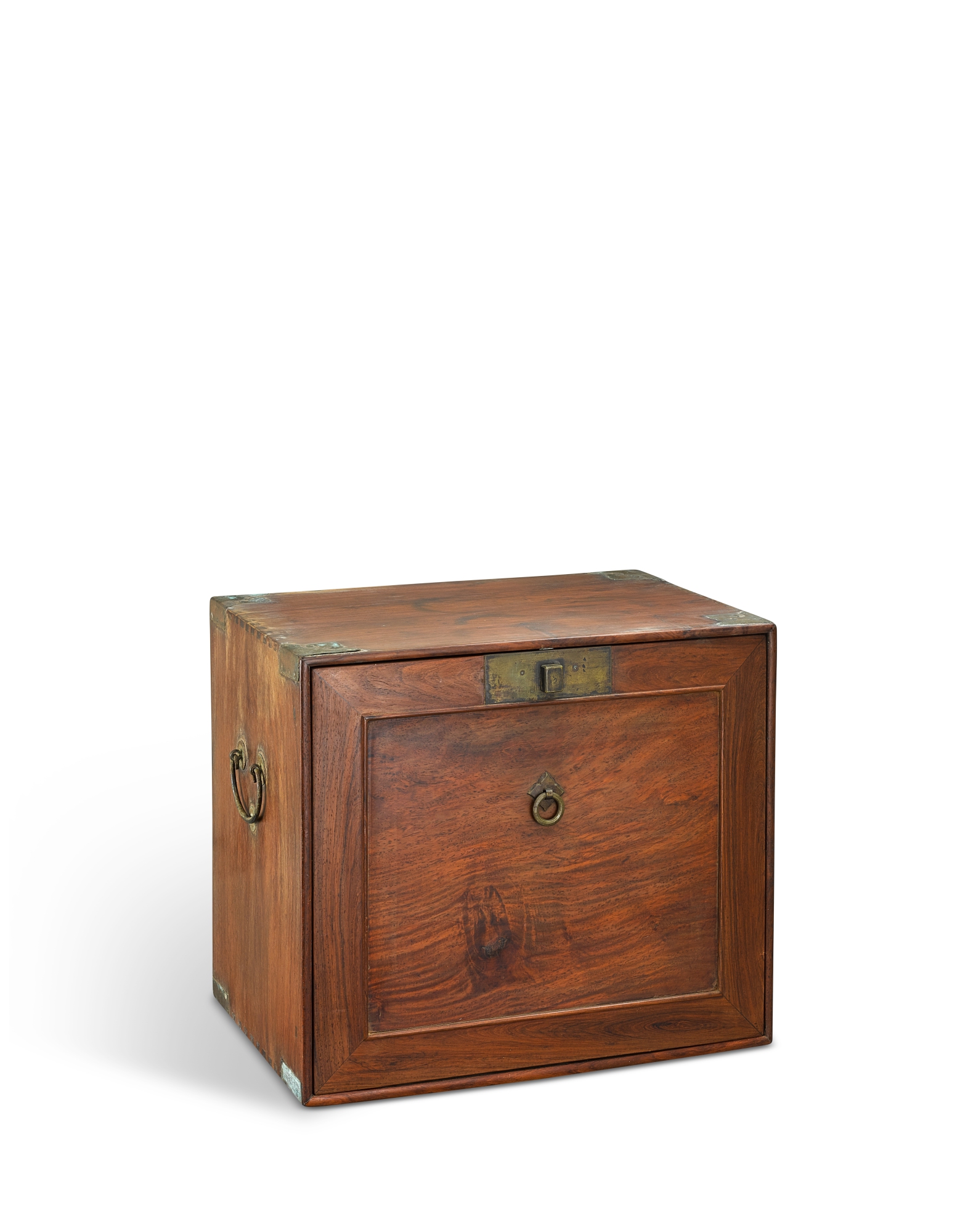 A huanghuali chest, — 清 黃花梨百寶箱