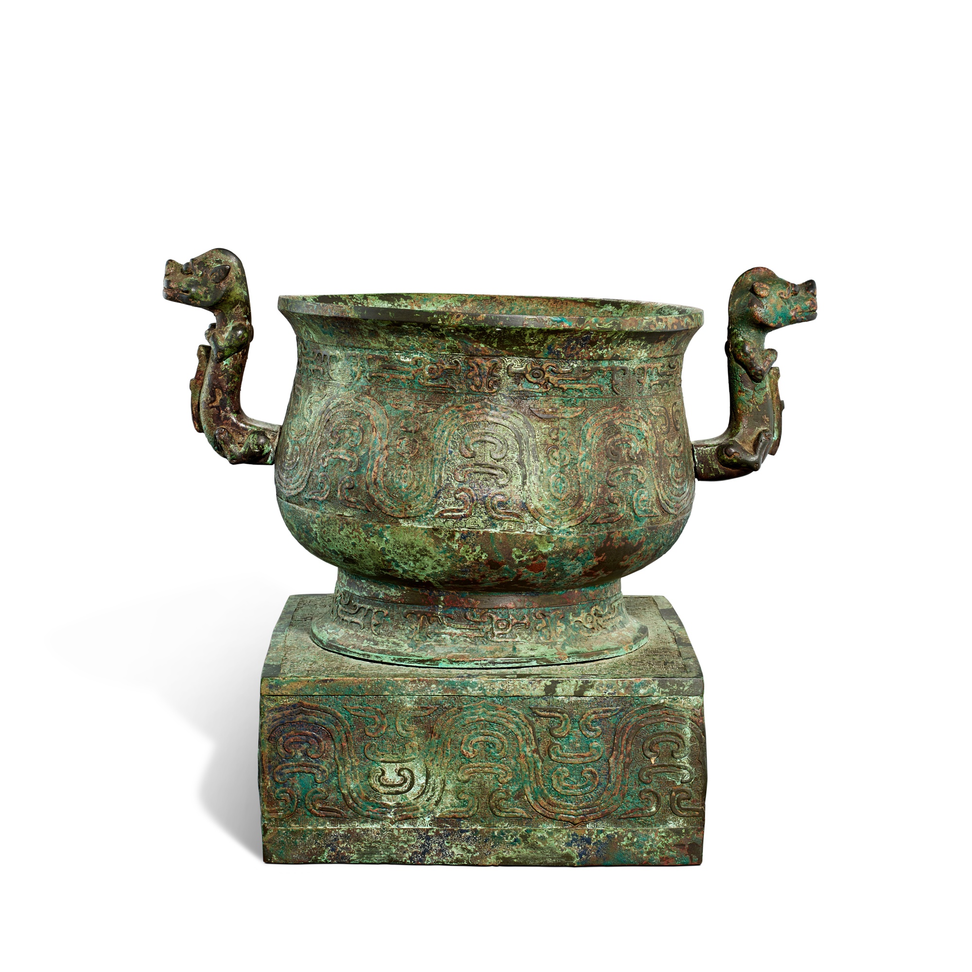 An inscribed bronze archaistic food vessel, gui — 南宋 青銅仿古獸耳簋