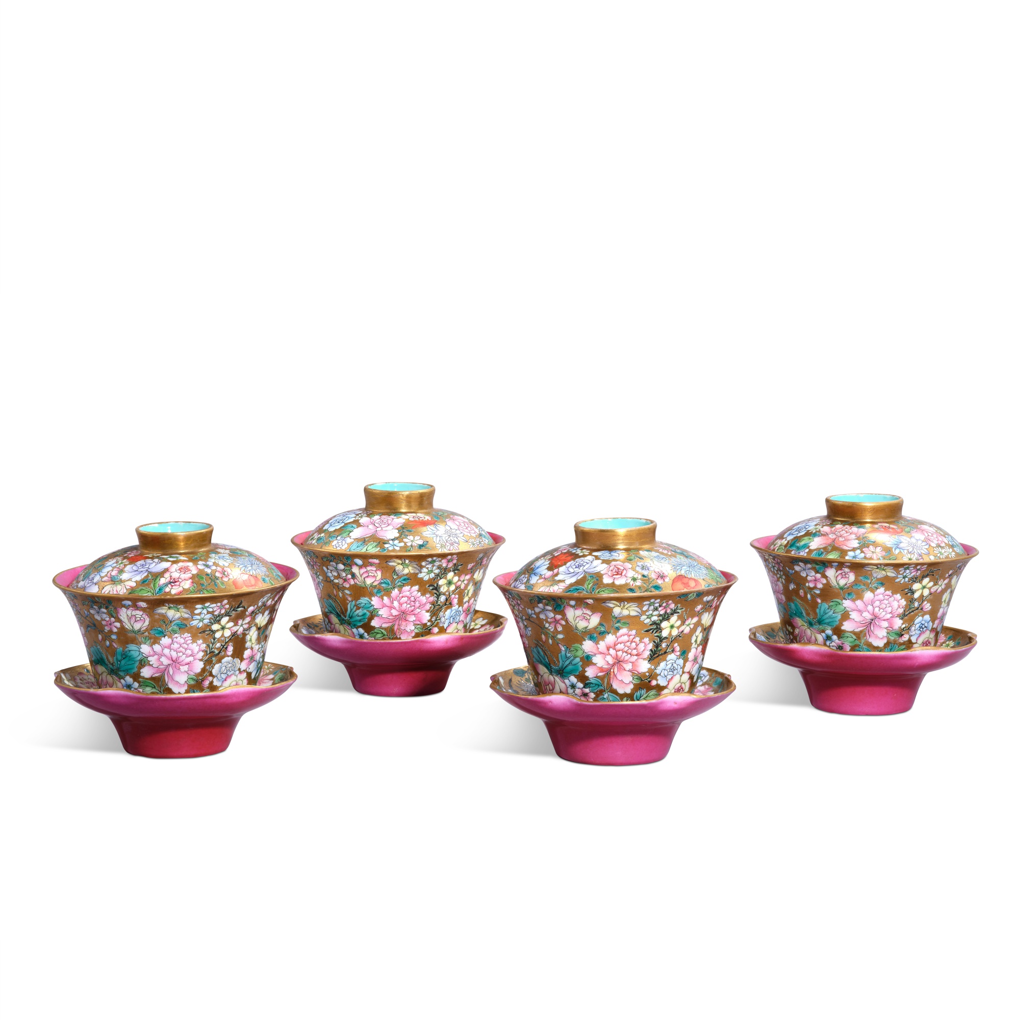 Unknown — 民國 金地粉彩花卉紋蓋盌 一組四件 《大清乾隆年製》寄託款