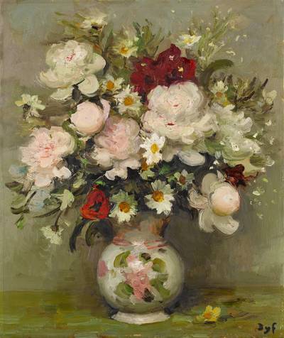 Pivoines et fleurs variées au vase rose