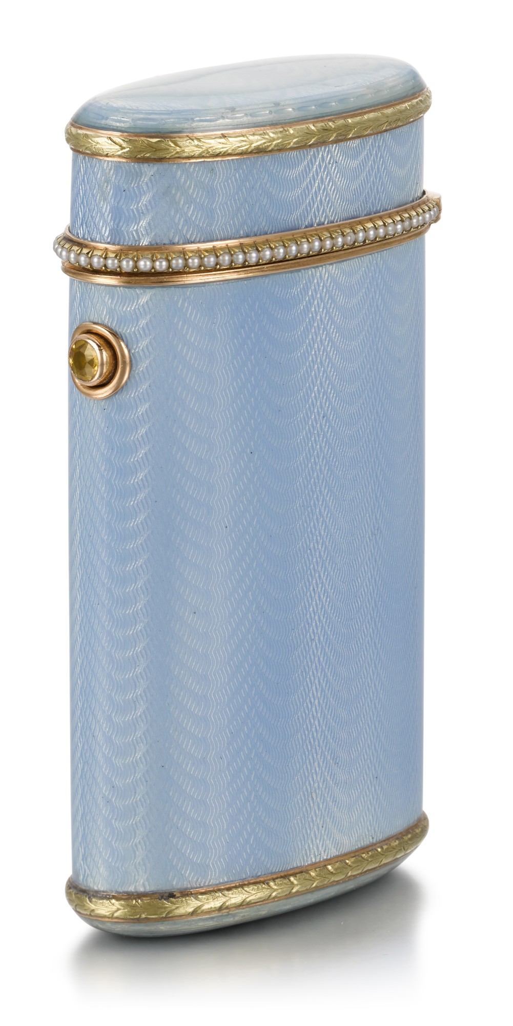 A Fabergé two-colour gold-mounted silver and enamel étui-form cigarette case, workmaster Feodor Afanasiev, St Petersburg, 1904-1908 — A Fabergé two-colour gold-mounted silver and enamel étui-form cigarette case, workmaster Feodor Afanasiev, St Petersburg, 1904-1908