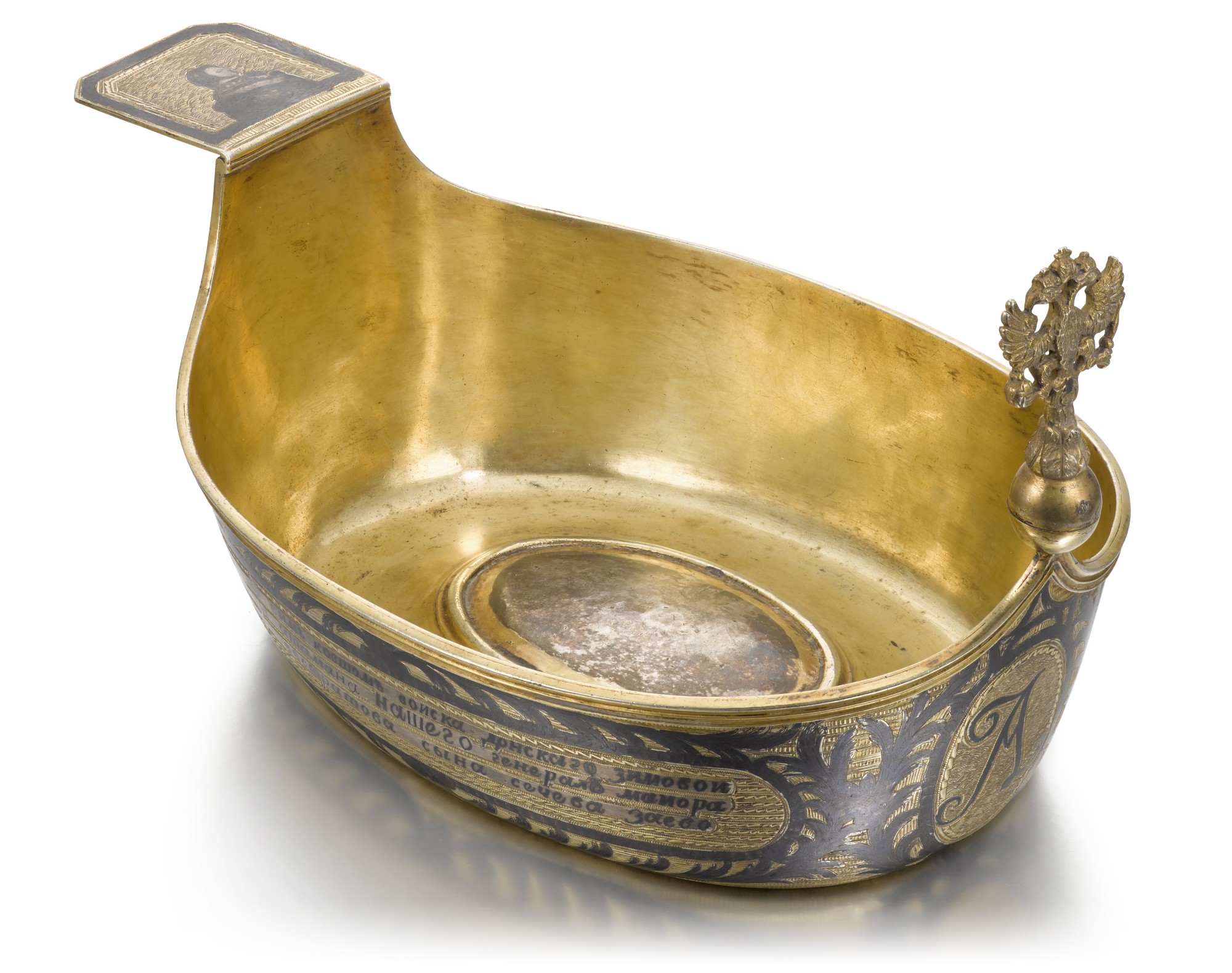 Unknown — A rare silver-gilt and niello imperial presentation kovsh, Moscow, 1801