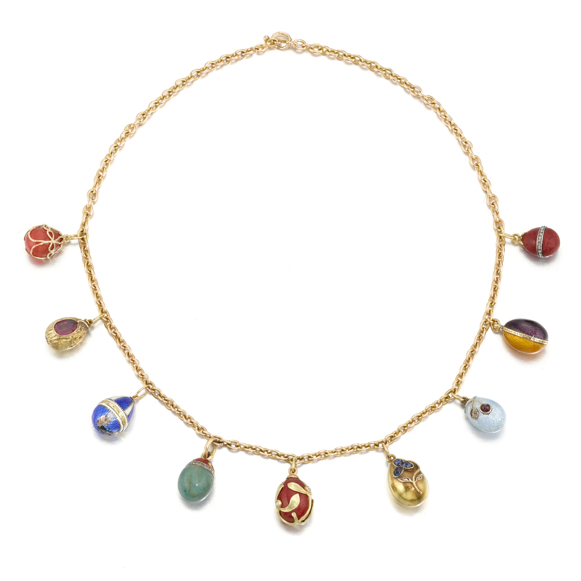 A Fabergé egg pendant gold necklace, workmasters Feodor Afanassiev, Oskar Pihl and others, various cities and dates — A Fabergé egg pendant gold necklace, workmasters Feodor Afanassiev, Oskar Pihl and others, various cities and dates 