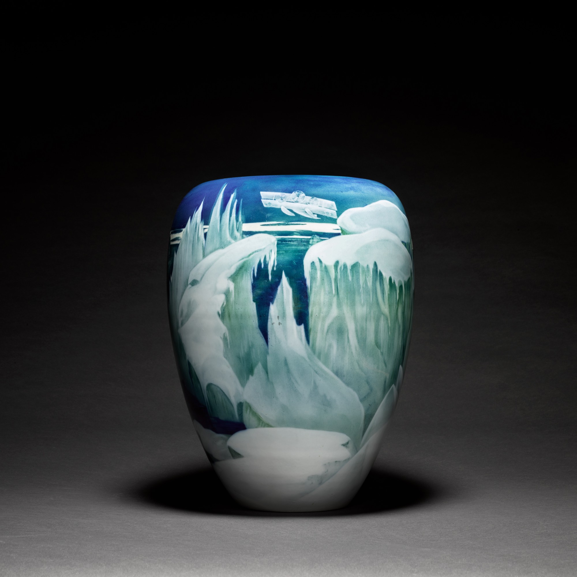 Unknown (Historical) — A large Soviet vase, State Porcelain Factory, Leningrad, 1928