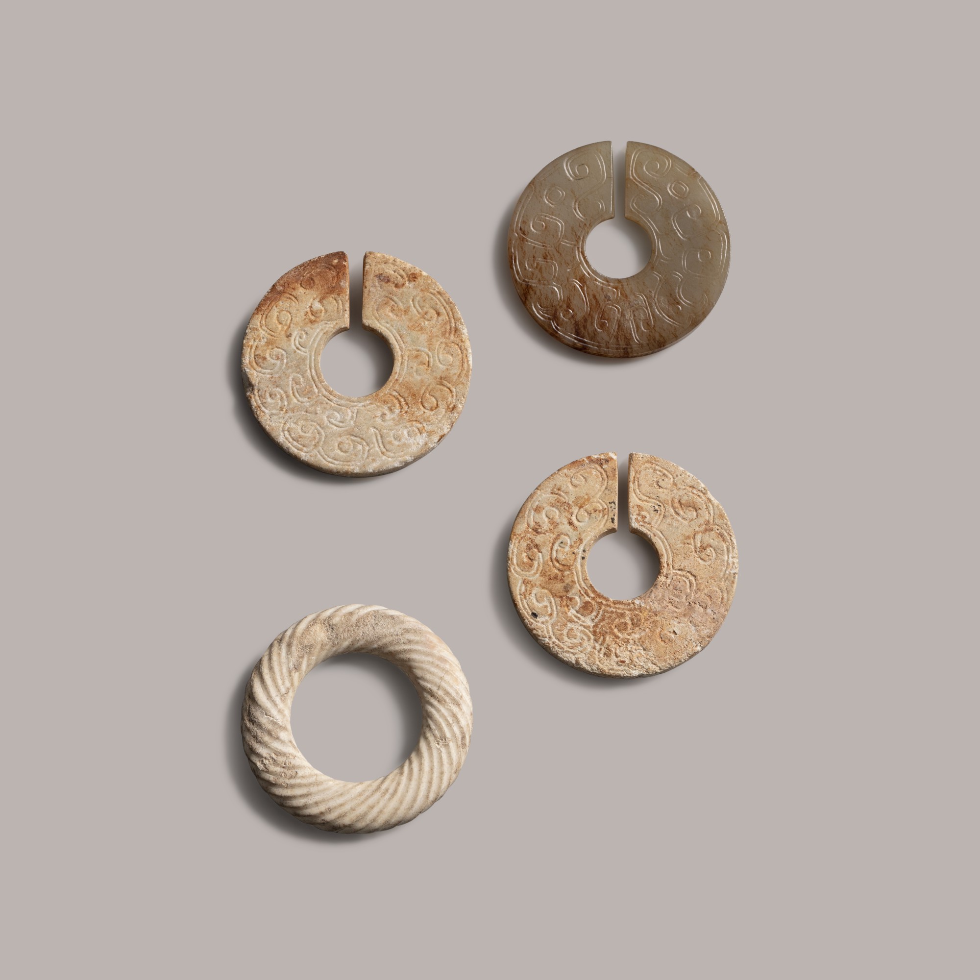 Unknown — 周 玉飾四件