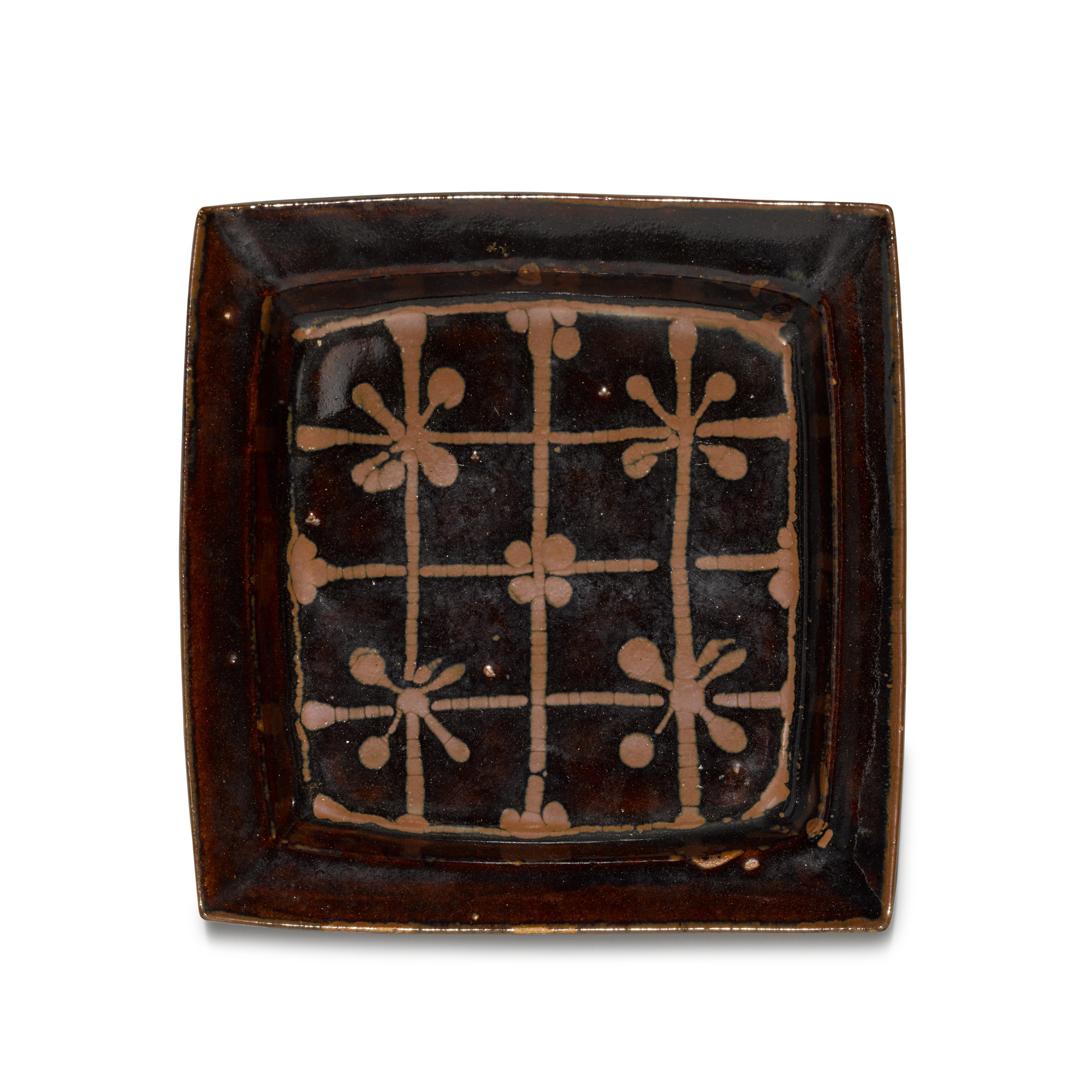 A stoneware dish | Showa period, 20th century