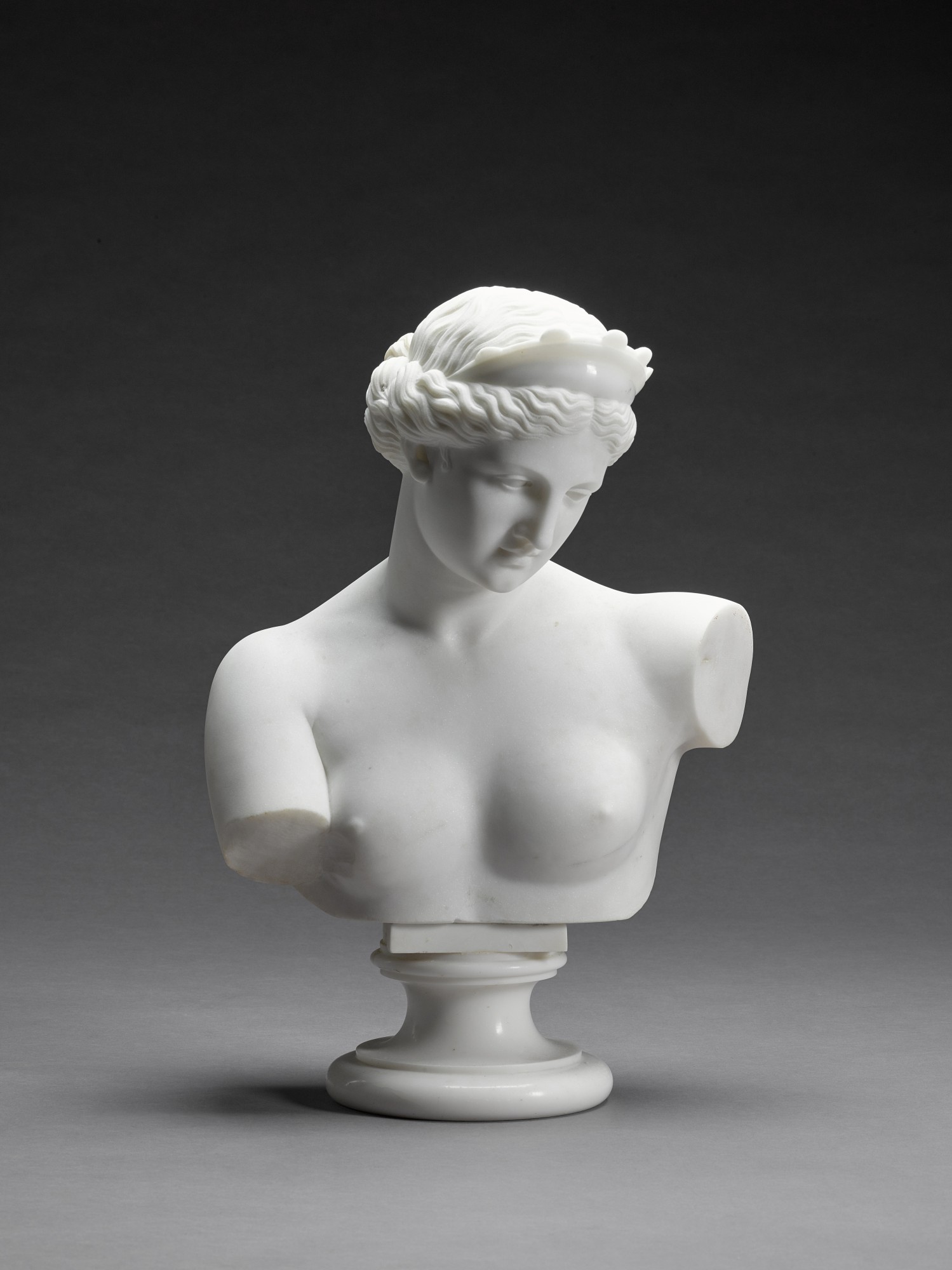 Italian, 19th/ 20th century — Bust of the Venus di Capua