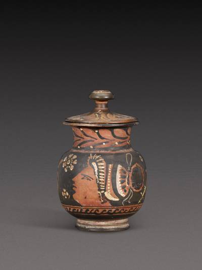 An Apulian Red-figured Mug and Lid, circa 350-330 B.C.