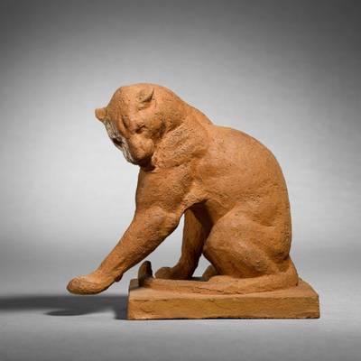 Seated Panther Grooming