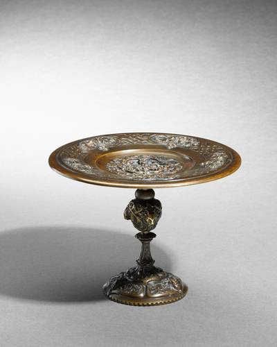 Coupe Ornée d'Arabesques et de Feuilles de Vigne (Tazza with Vines, Cat Masks and Owls)