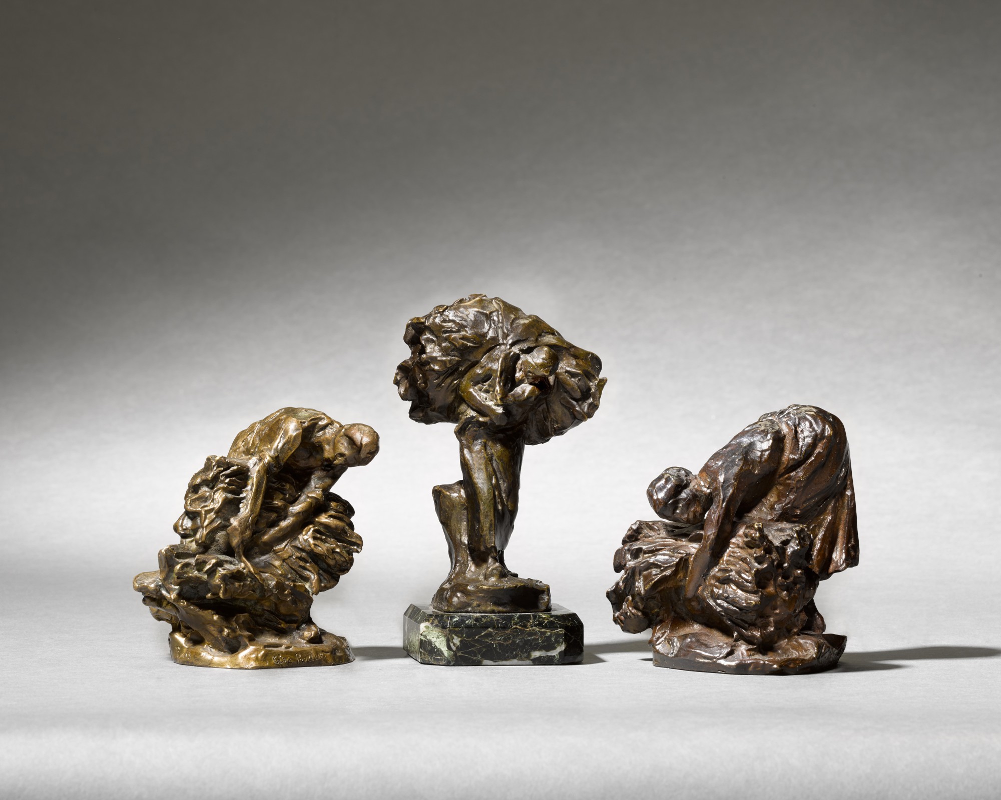 Botteleuse (Baler); Ramasseur (Gatherer); Femme rapportant de l'herbe (Woman fetching grass)