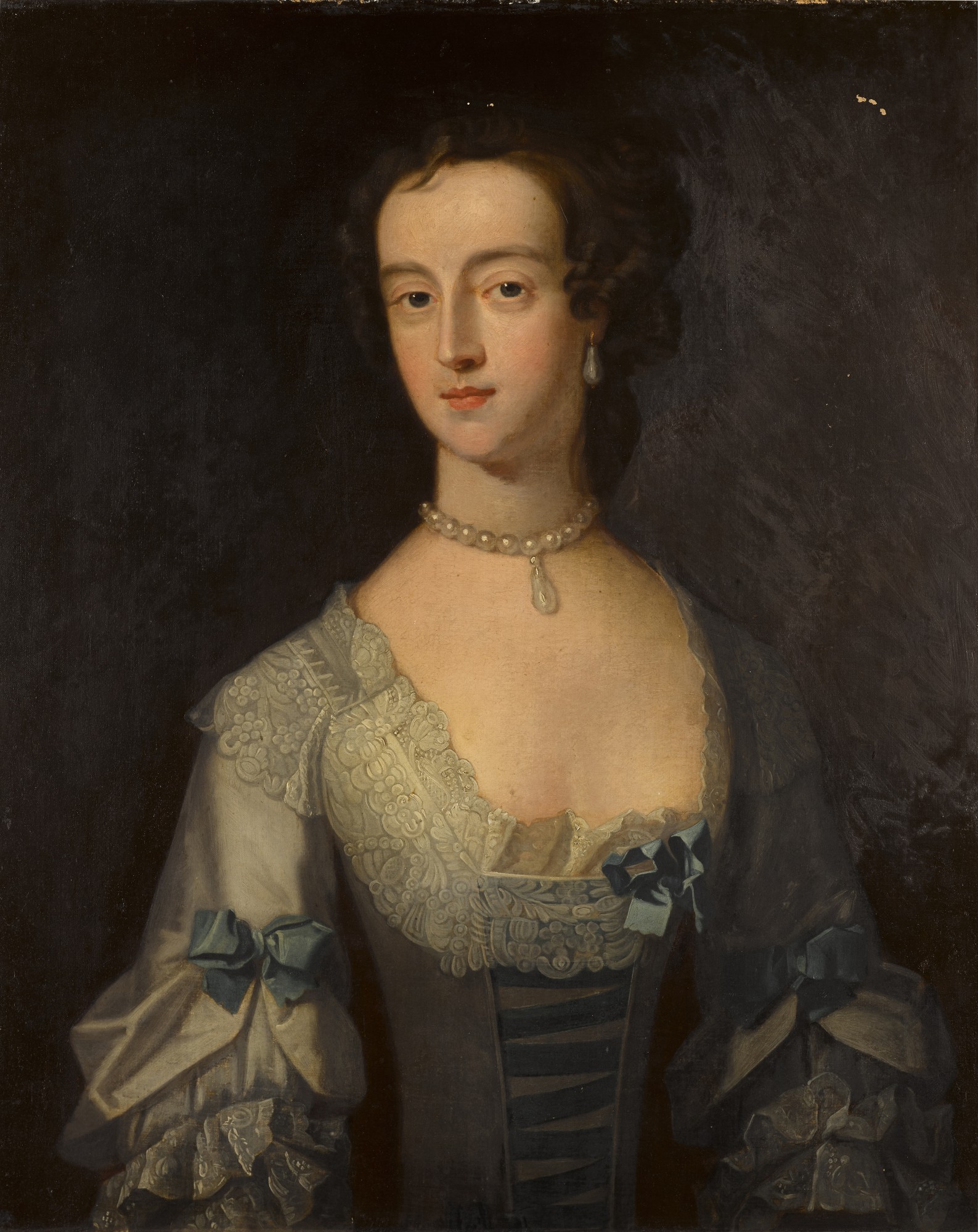 Thomas Bardwell — Portrait of Mary Sandys (née Trumbull, d. 1769), half-length, wearing a grey dress with blue bows, lace collar and a pearl necklace