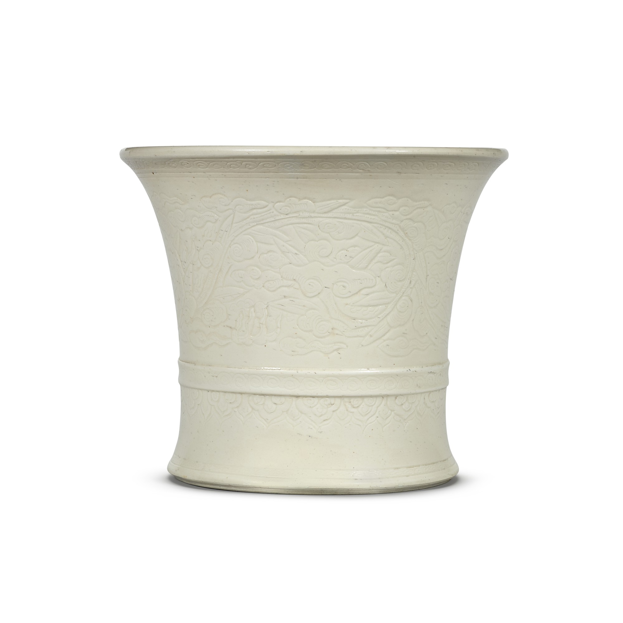 Unknown — 清十七世紀 白釉刻靈芝紋筆筒